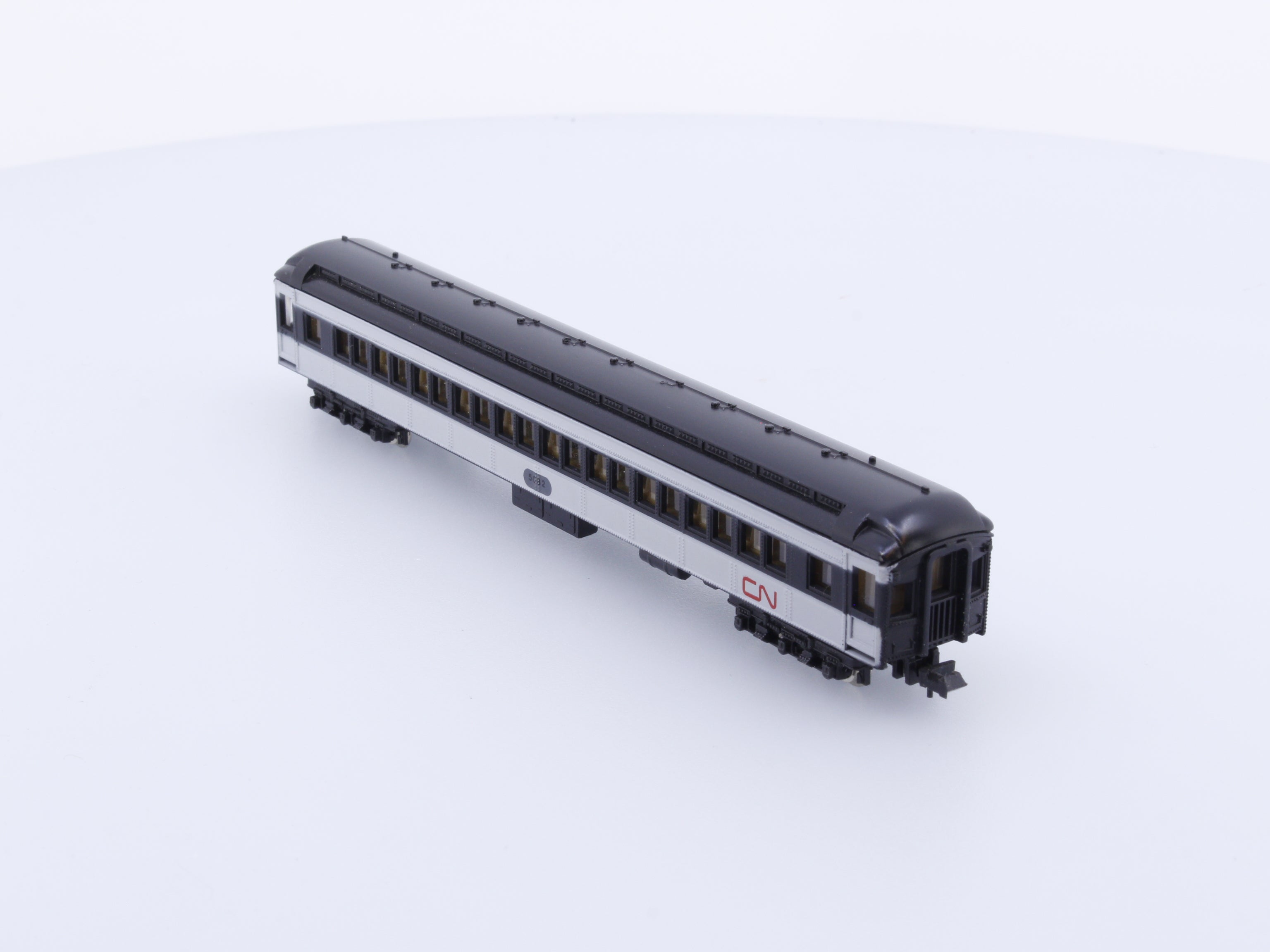 Model Power 8619 N Passenger Coach Canadian National (CN) 5082