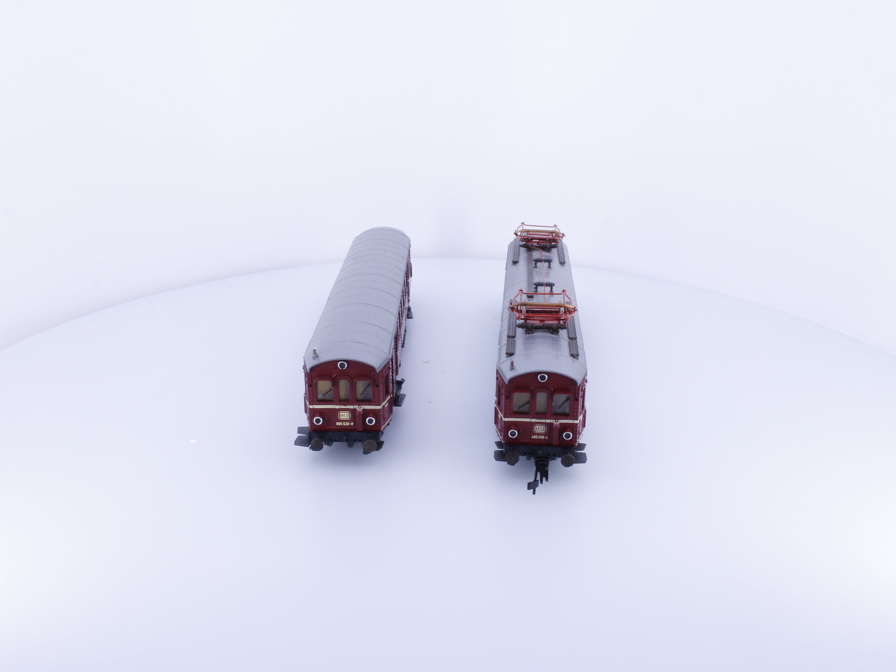 Roco 04148A HO DB BR 485/885 Elektro-Triebzug Electric Locomotive 485019-4 Analog DC