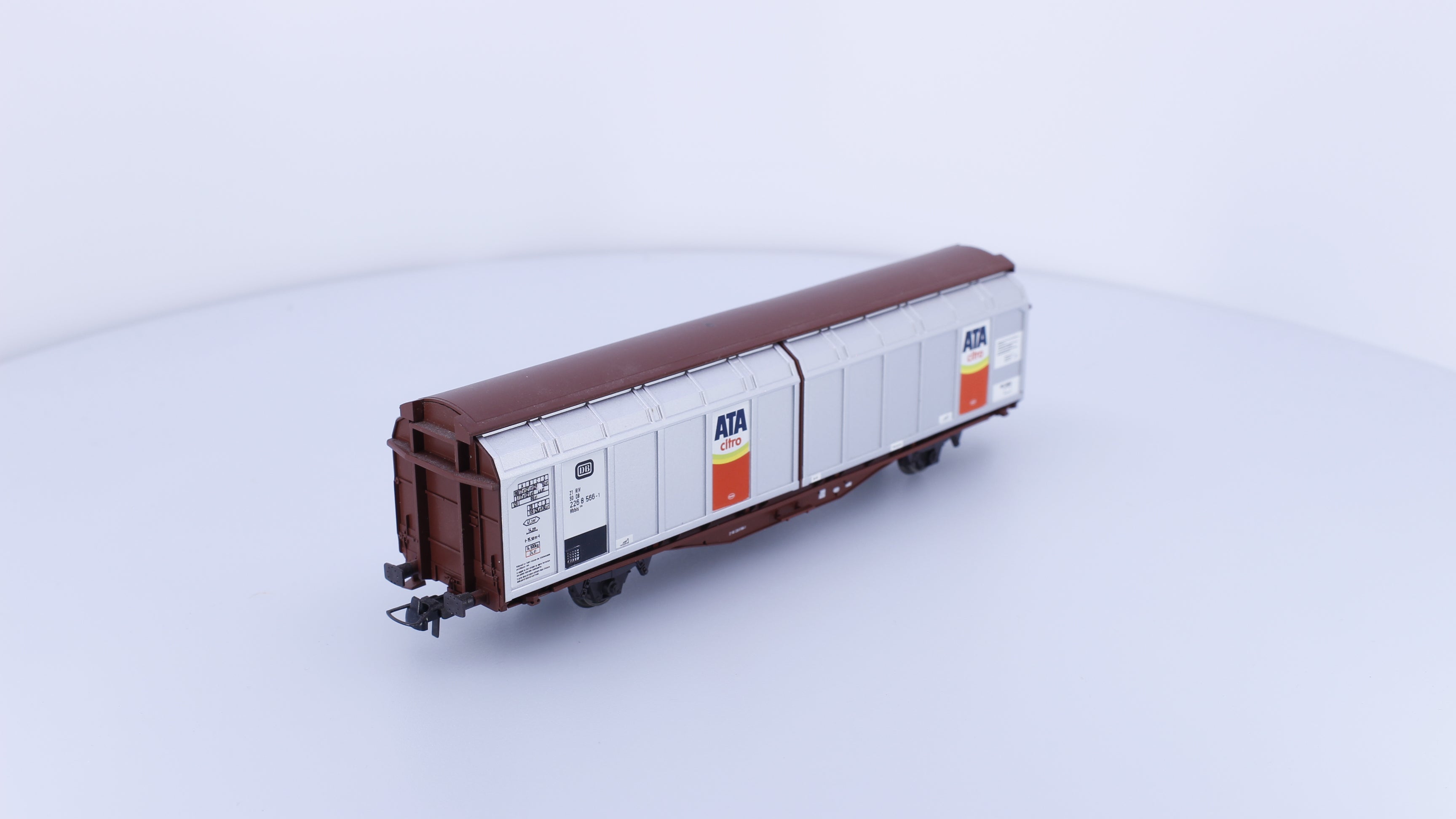 Roco 46936 HO DB ATA Citro Covered Reefer Car 2268566-1