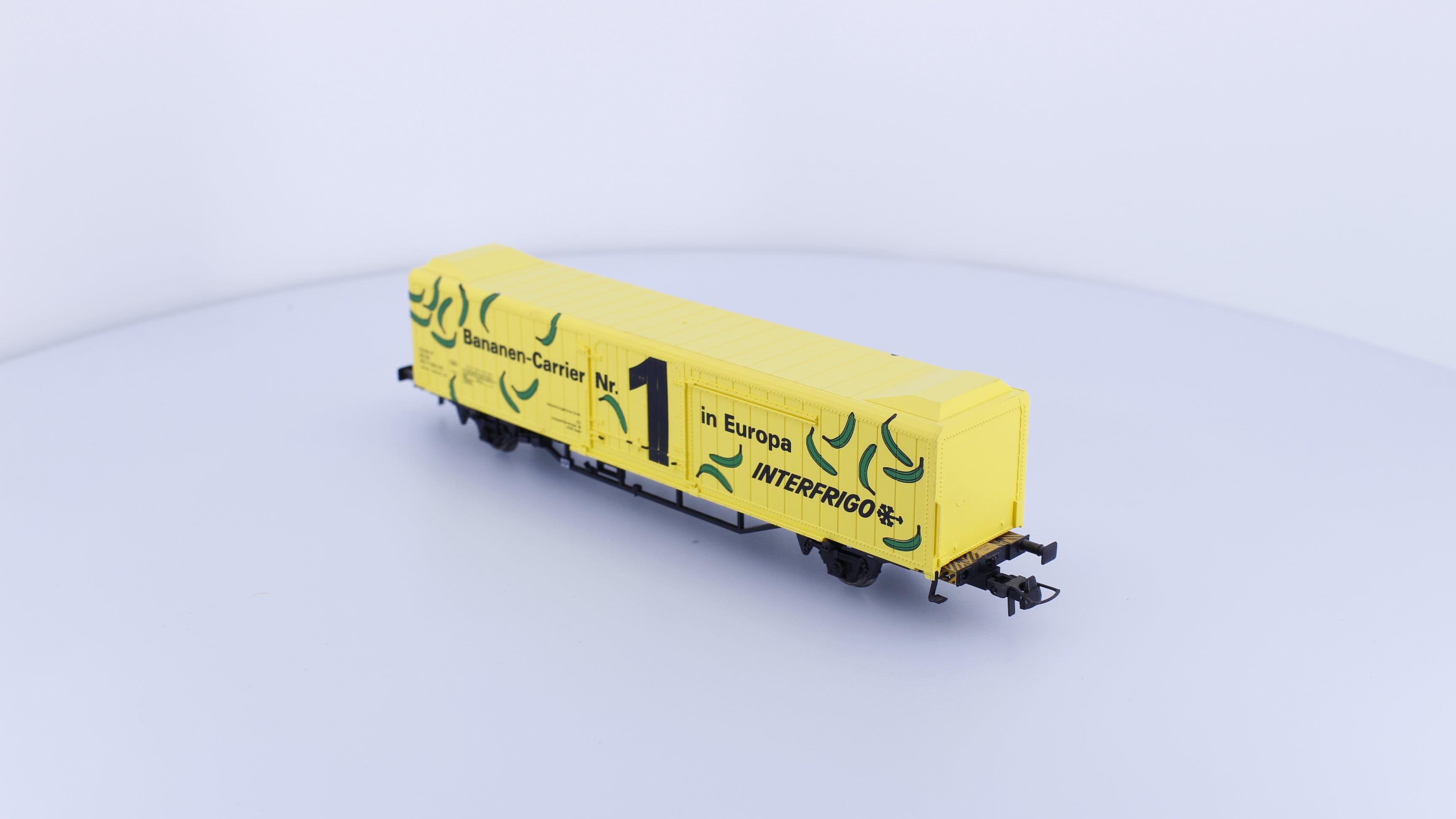 Roco 46881 HO DB 50' Bananen-Carrier Reefer Car 8259500-0