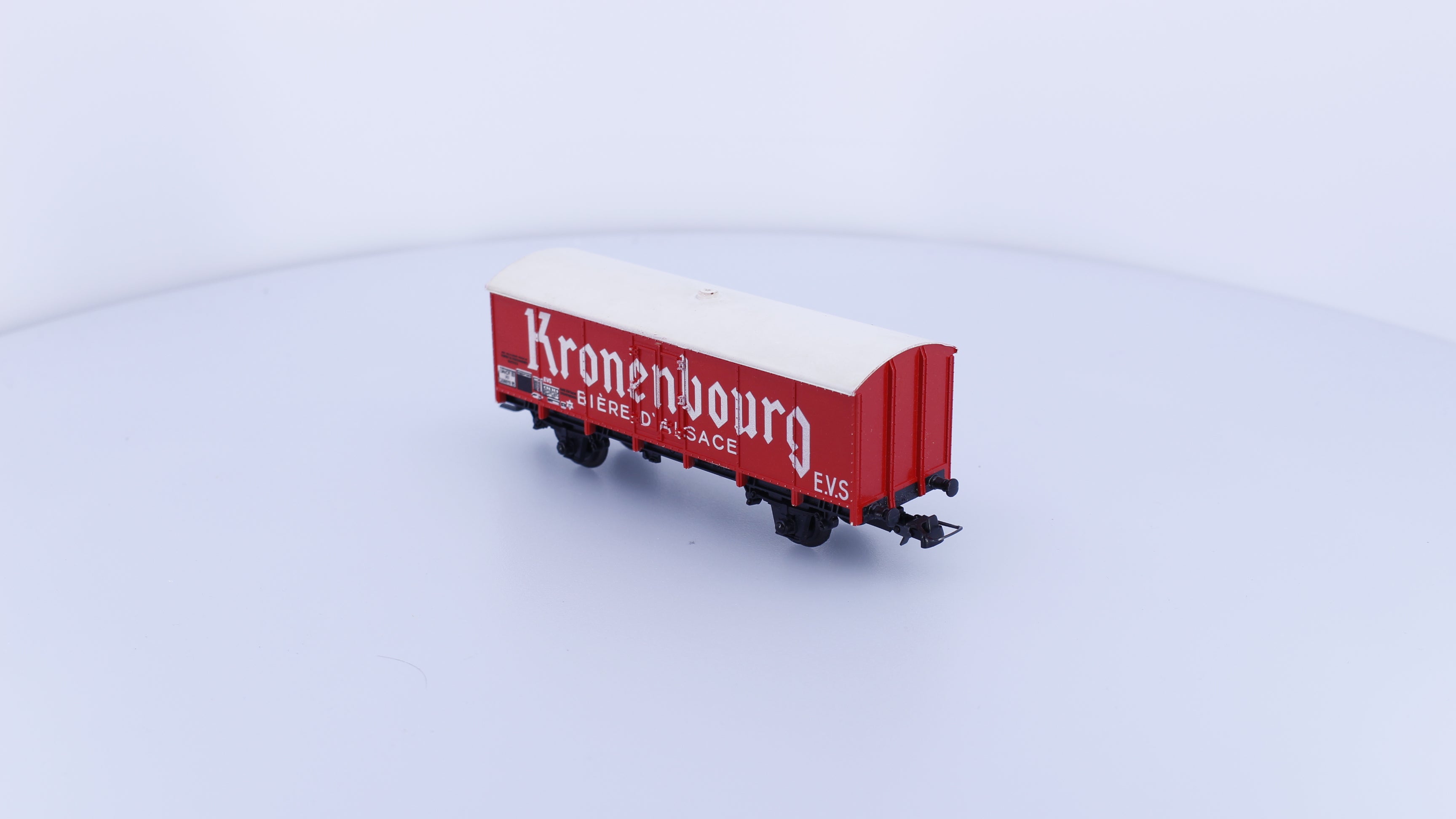 Jouef 626 HO SNCF Kronenbourg Beer Wagon 506015