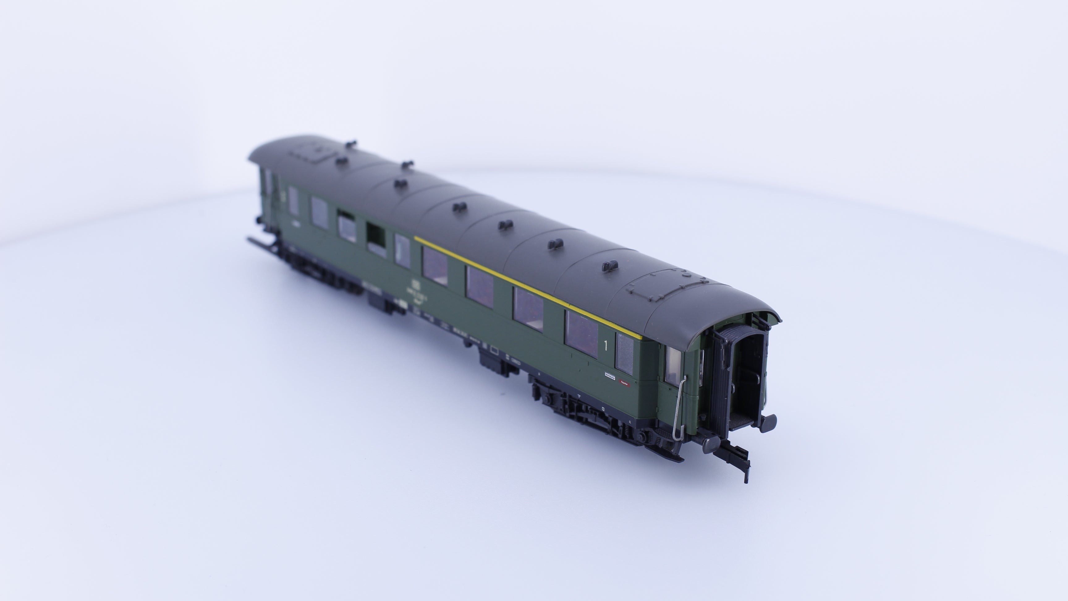 Roco 4252S HO DB 1st /2nd Class Passenger Car 11557-5
