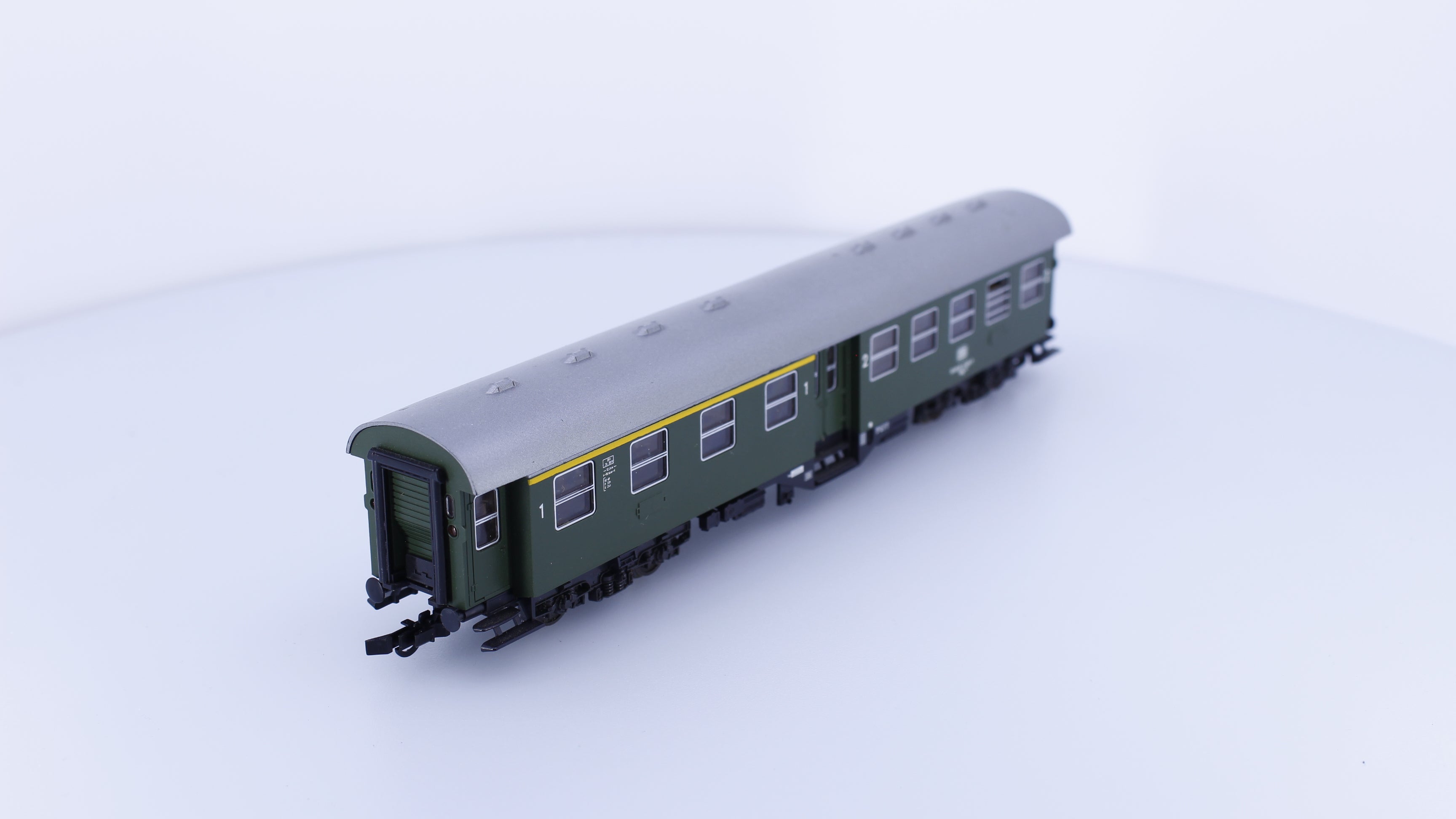 Roco 4254S HO DB 1st /2nd Class Passenger Car 11456-9