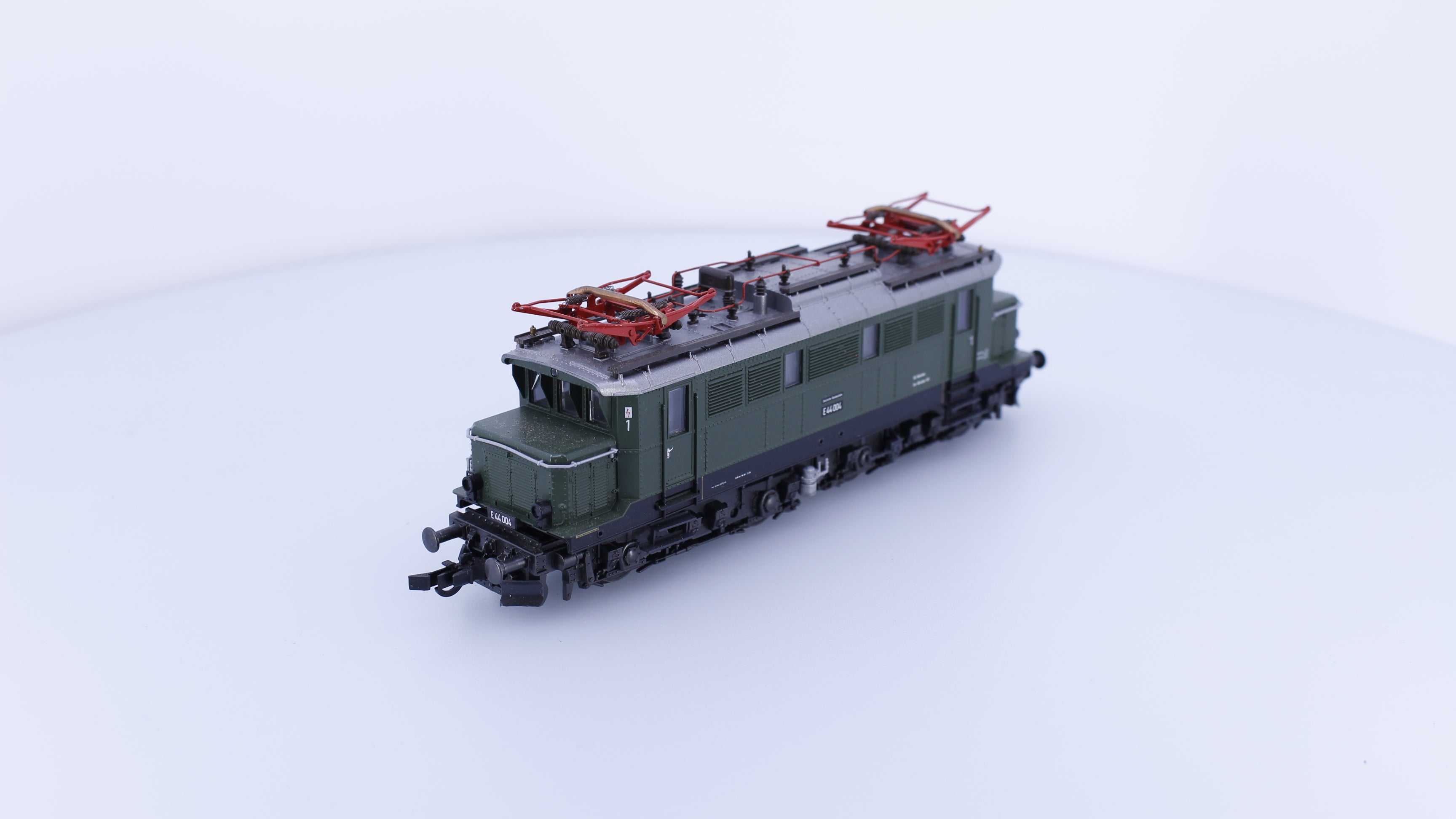 Roco 43404 HO DRG BR E44 Electric Locomotive E44004 Analog DC