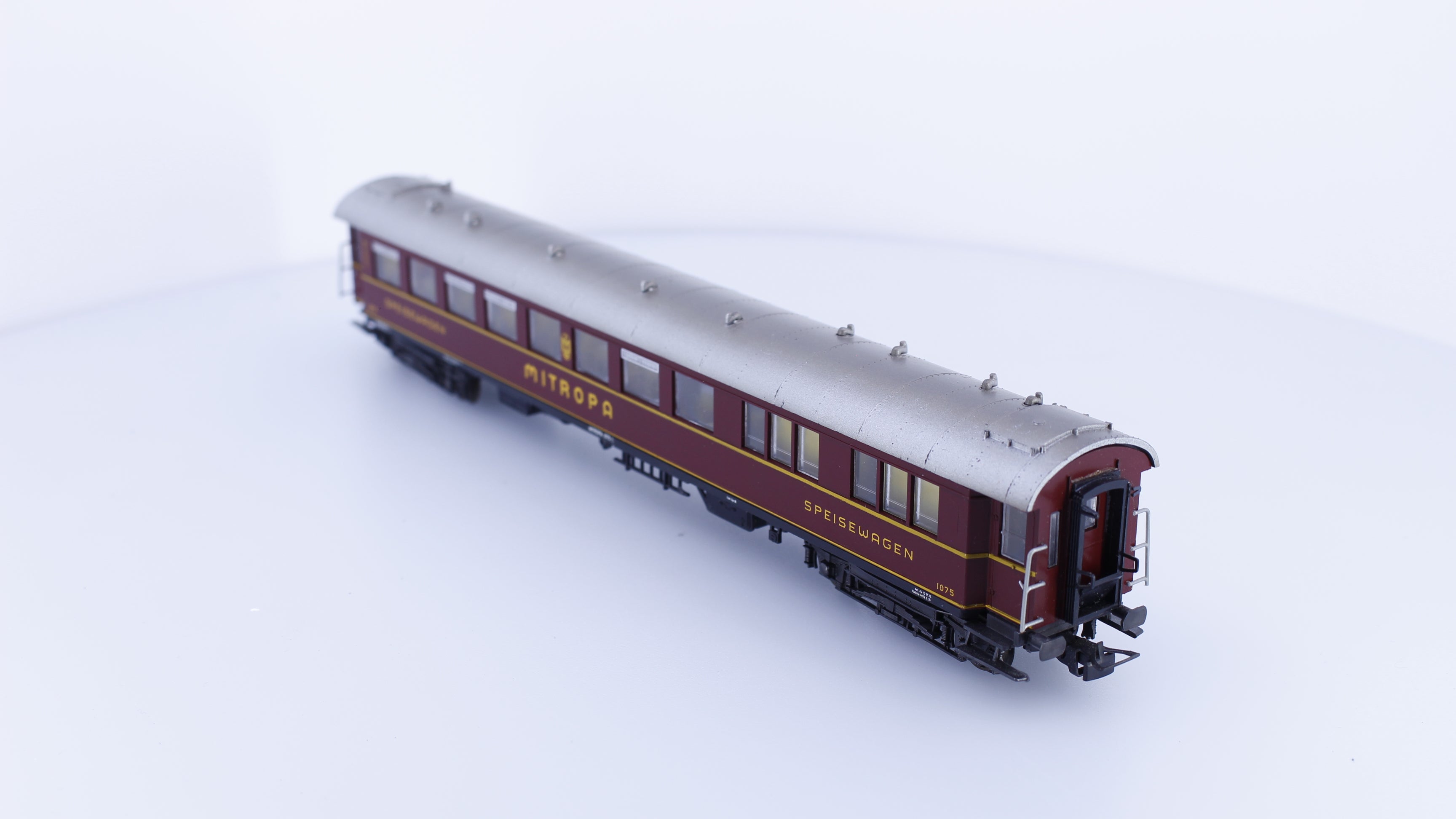 Liliput 82702 HO DB Mitropa Speisewagen 1075