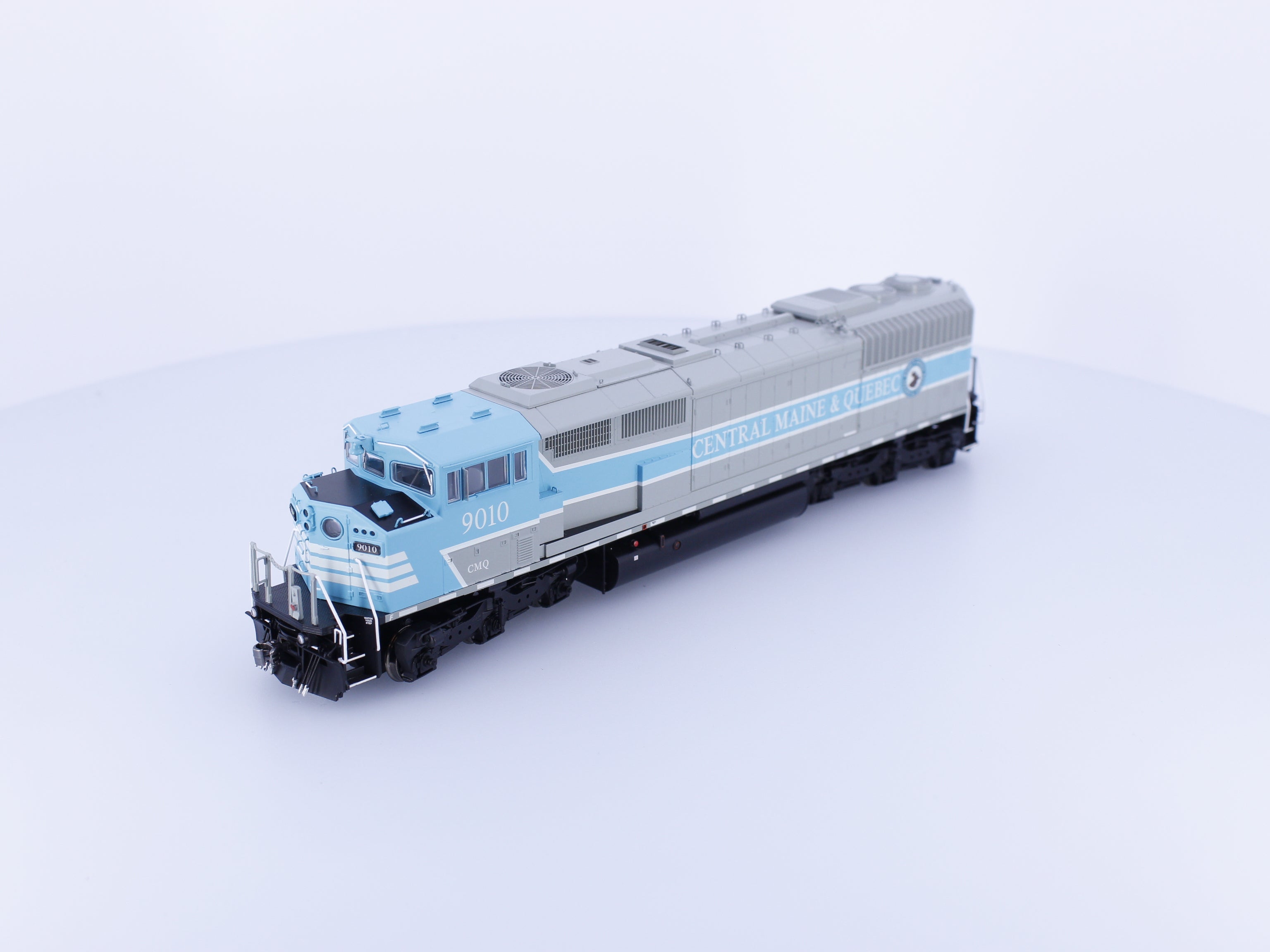 Bowser 25353 HO SD-40 Diesel Locomotive Central Maine & Quebec Rare 9010 DCC Ready