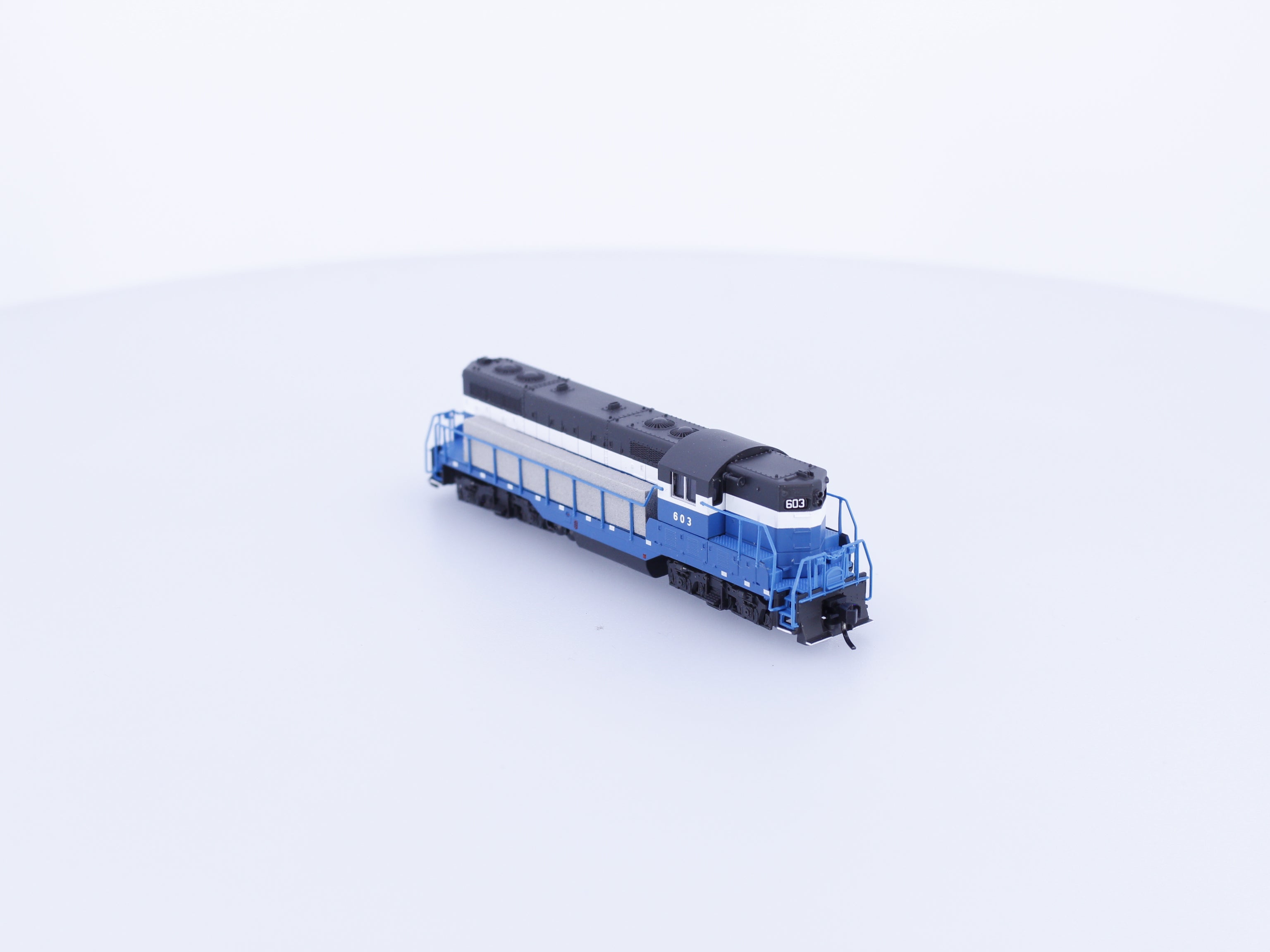 Atlas 48087 N GP-7 Diesel Locomotive Great Northern (GN) 603 Analog DC