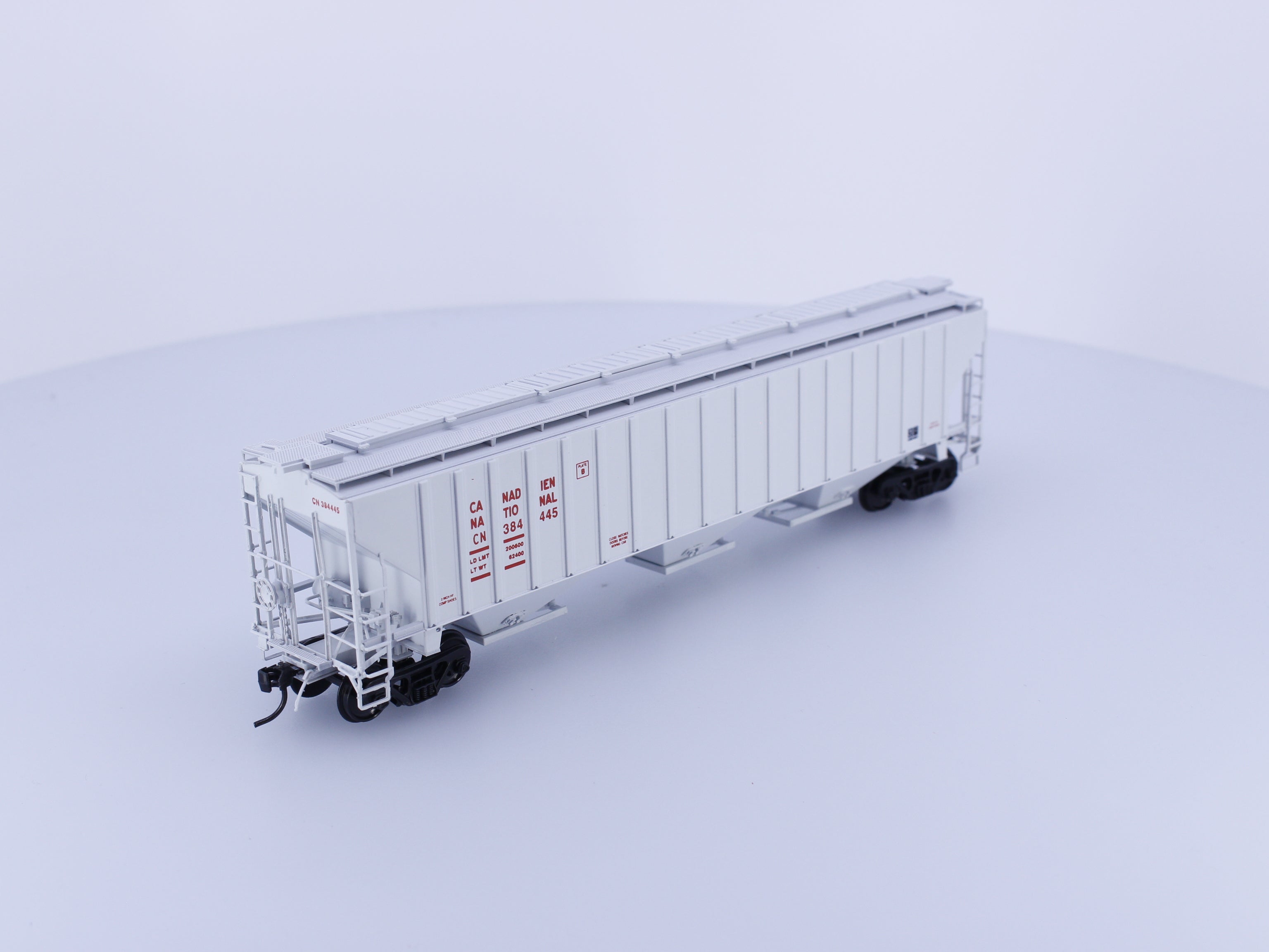 InterMountain 45313-05 HO 4750 cu.ft Ribbed Sided 3 Bay Hopper Canadian National (CN) 384445