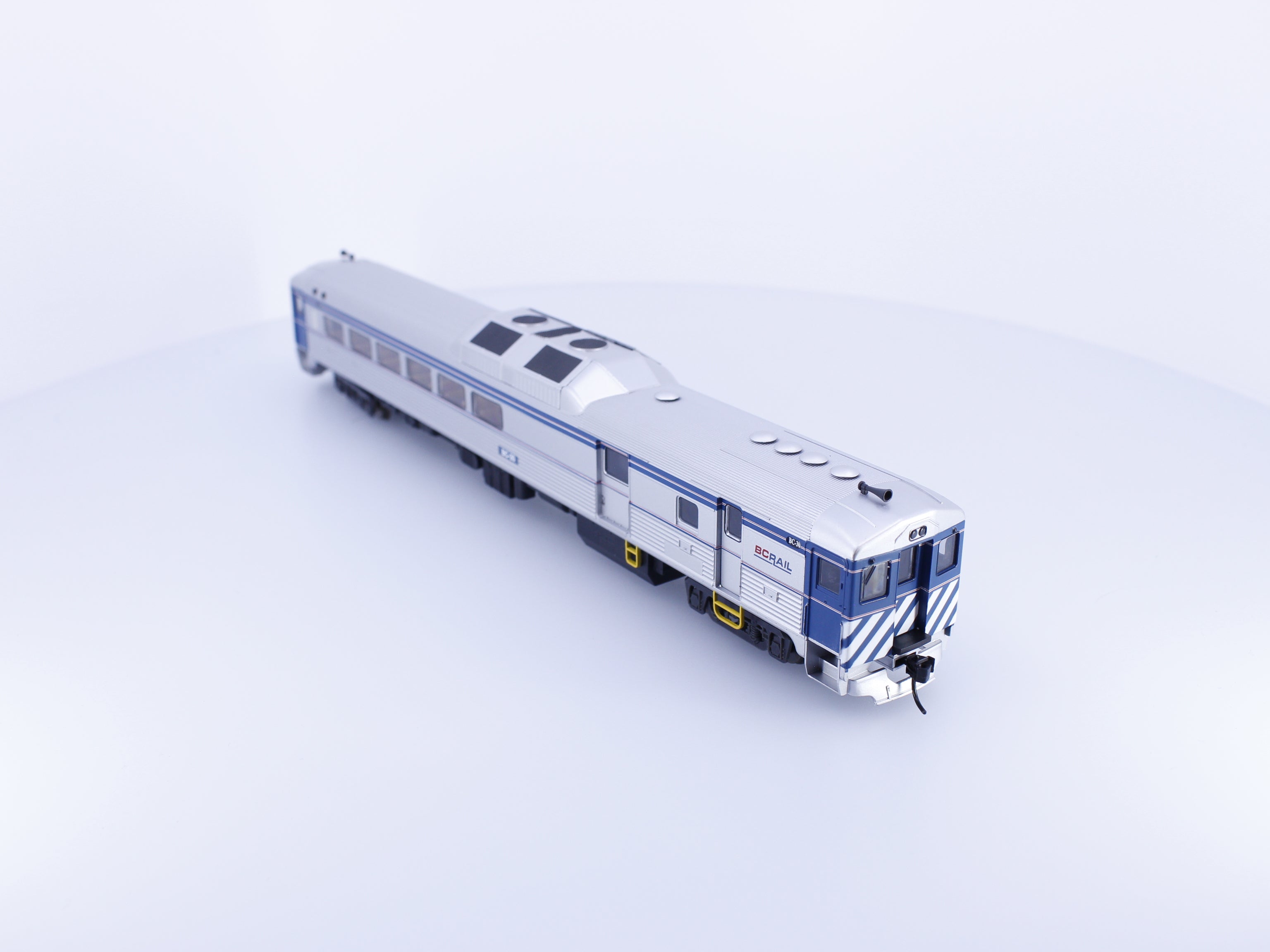 Proto 1000 239738 HO Budd RDC Rail Car BC Rail (BCOL) 30 Analog DC