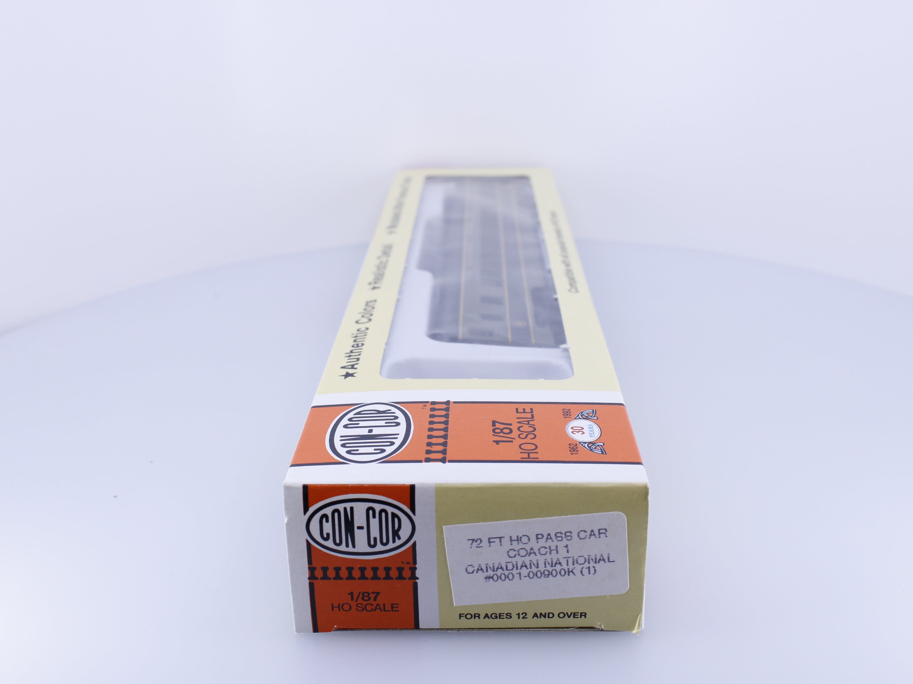 Con Cor 0001-00900K HO 72 FT Passenger Car Coach 1 Canadian National (CN) 5445 (#1)