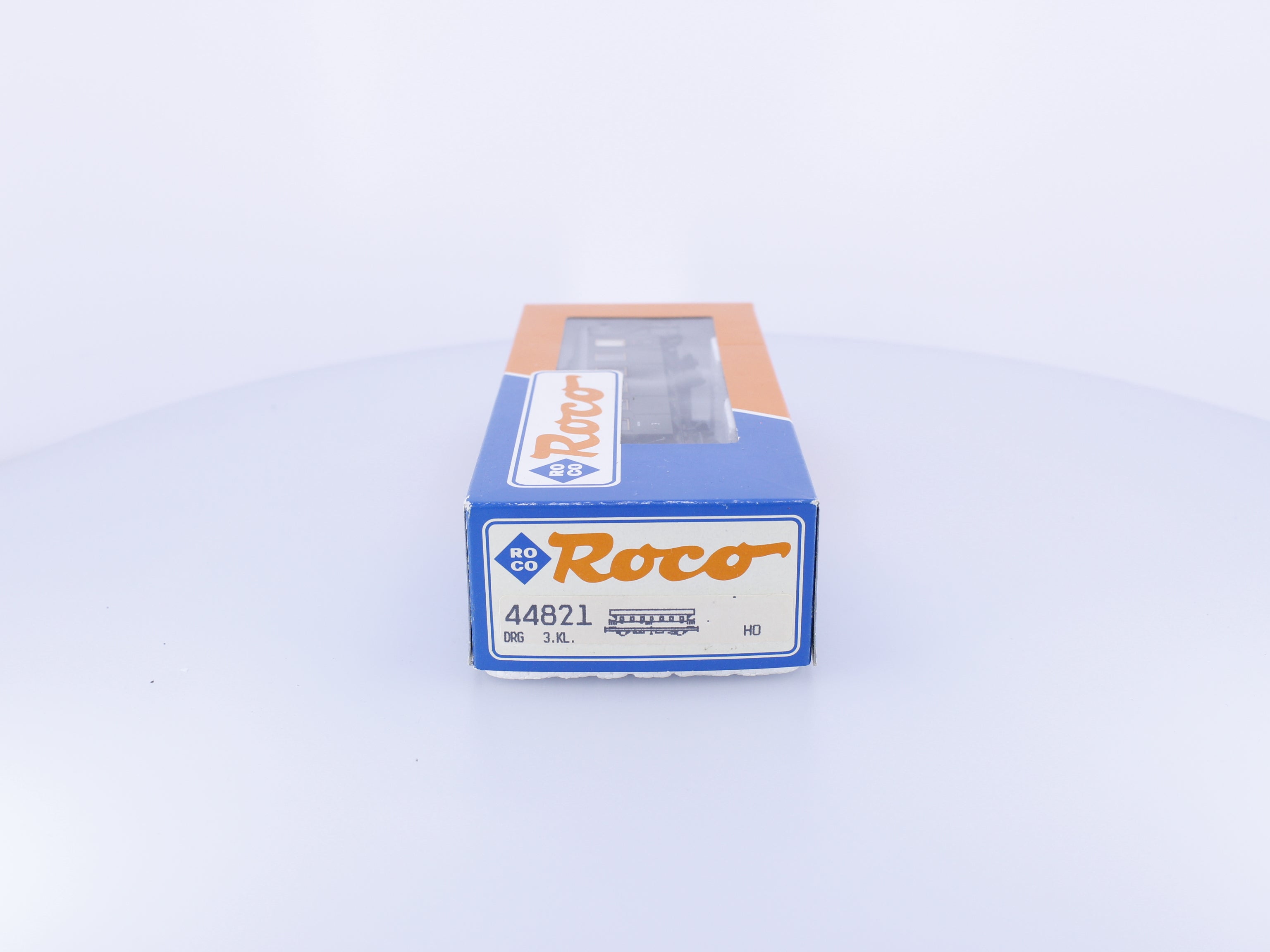 Roco 44821 HO DRG 3rd Class Passenger Car 9910