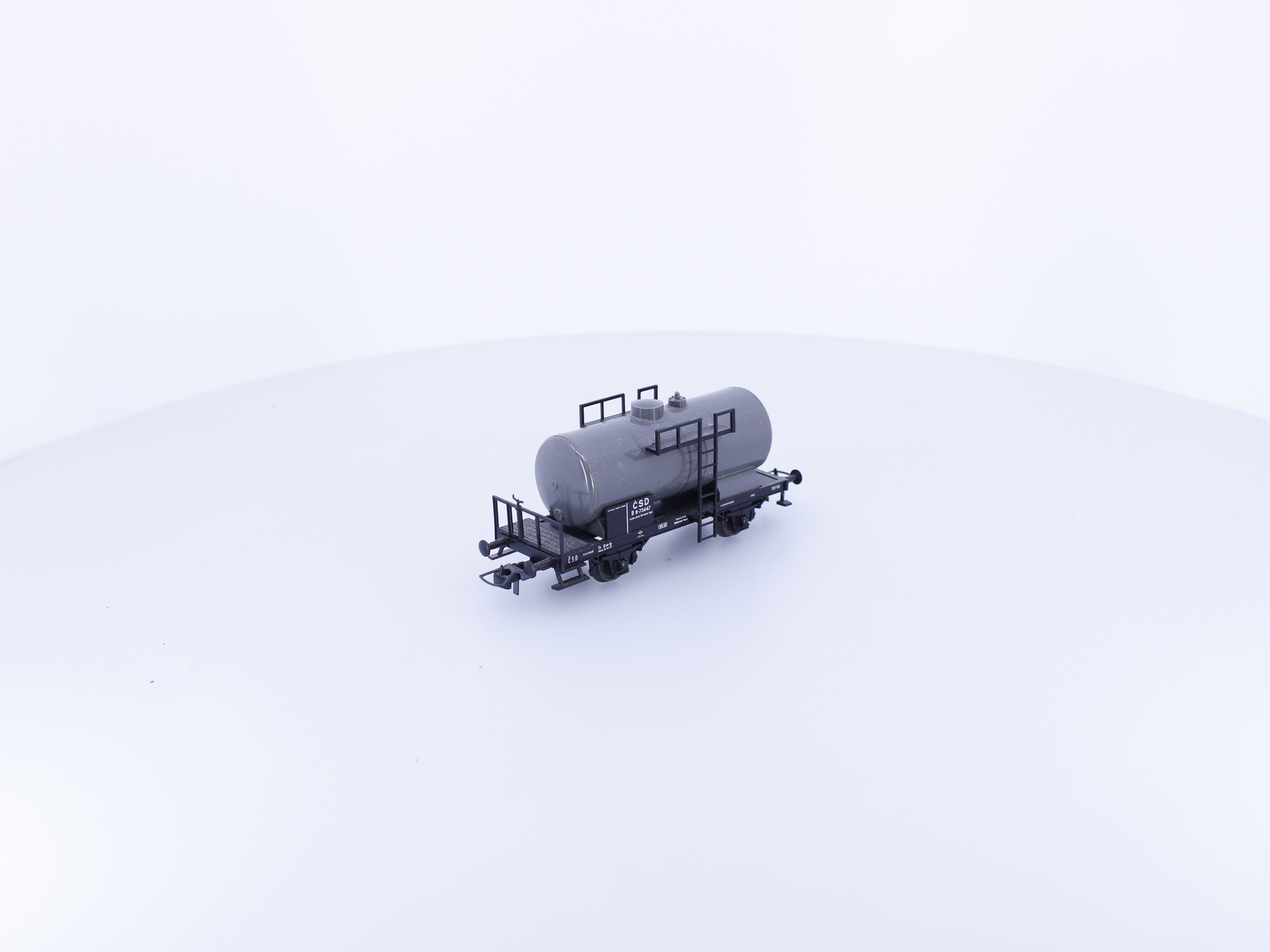 Roco 48039 HO CSD Tank Car Kesselwagen R8-73447
