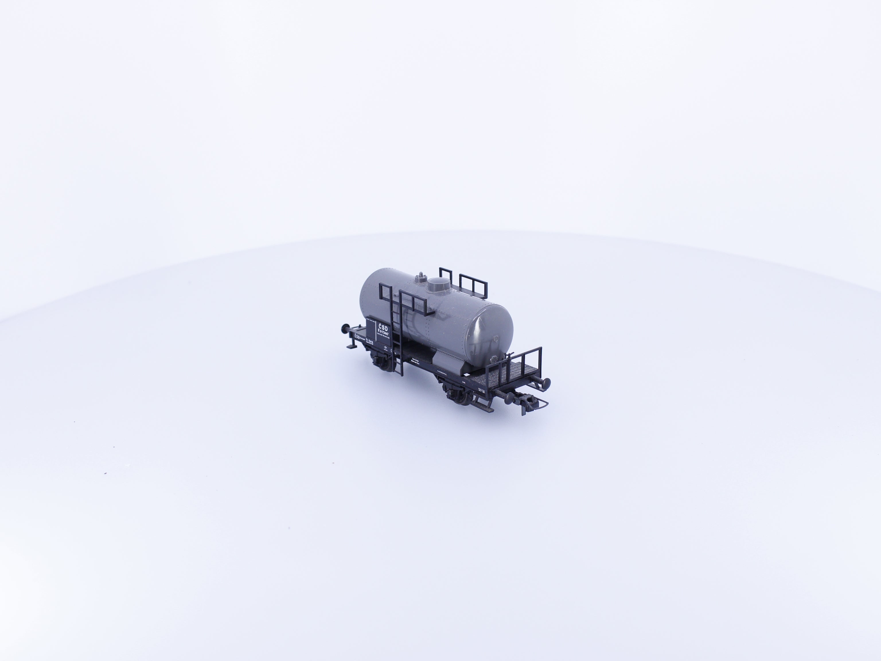 Roco 48039 HO CSD Tank Car Kesselwagen R8-73447