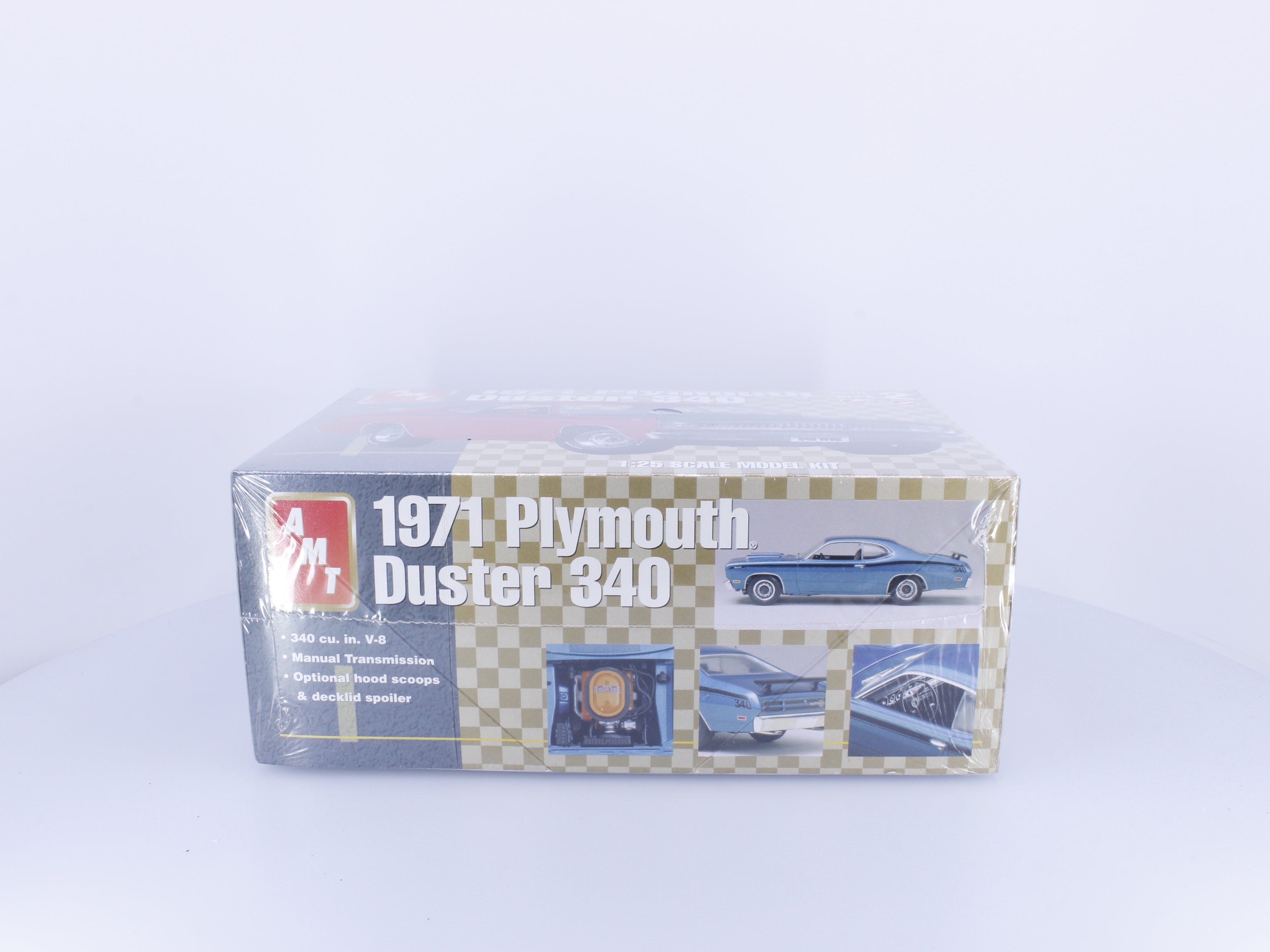 AMT 31232 G 1971 Plymouth Duster 340 Plastic Model Kit 1/25 (#2)