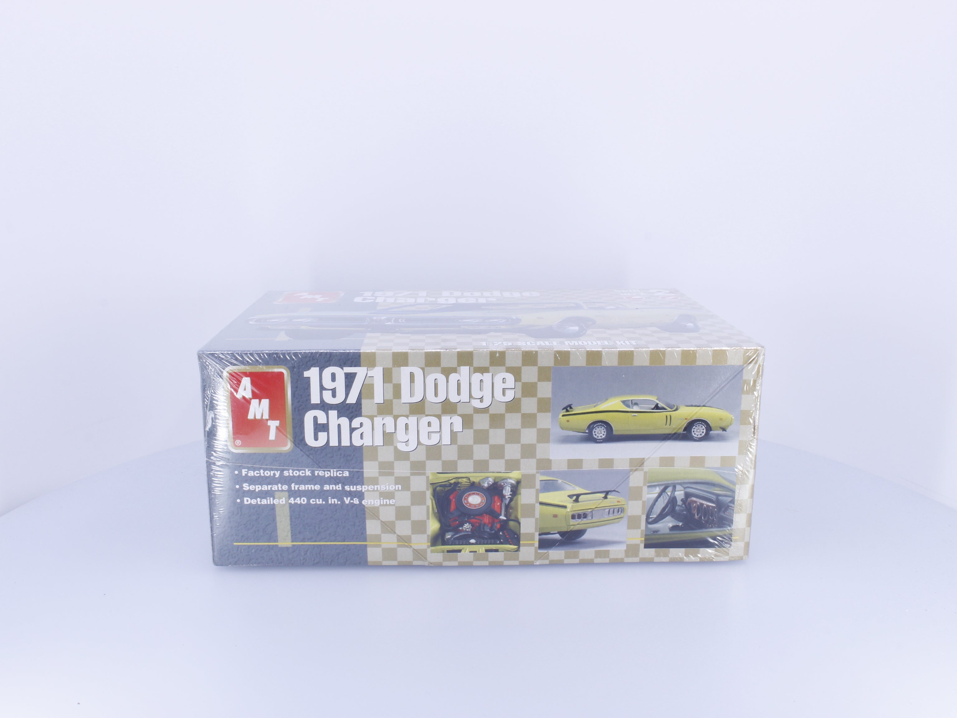 AMT 31253 G 1971 Dodge Charger Plastic Model Kit 1/25 (#2)