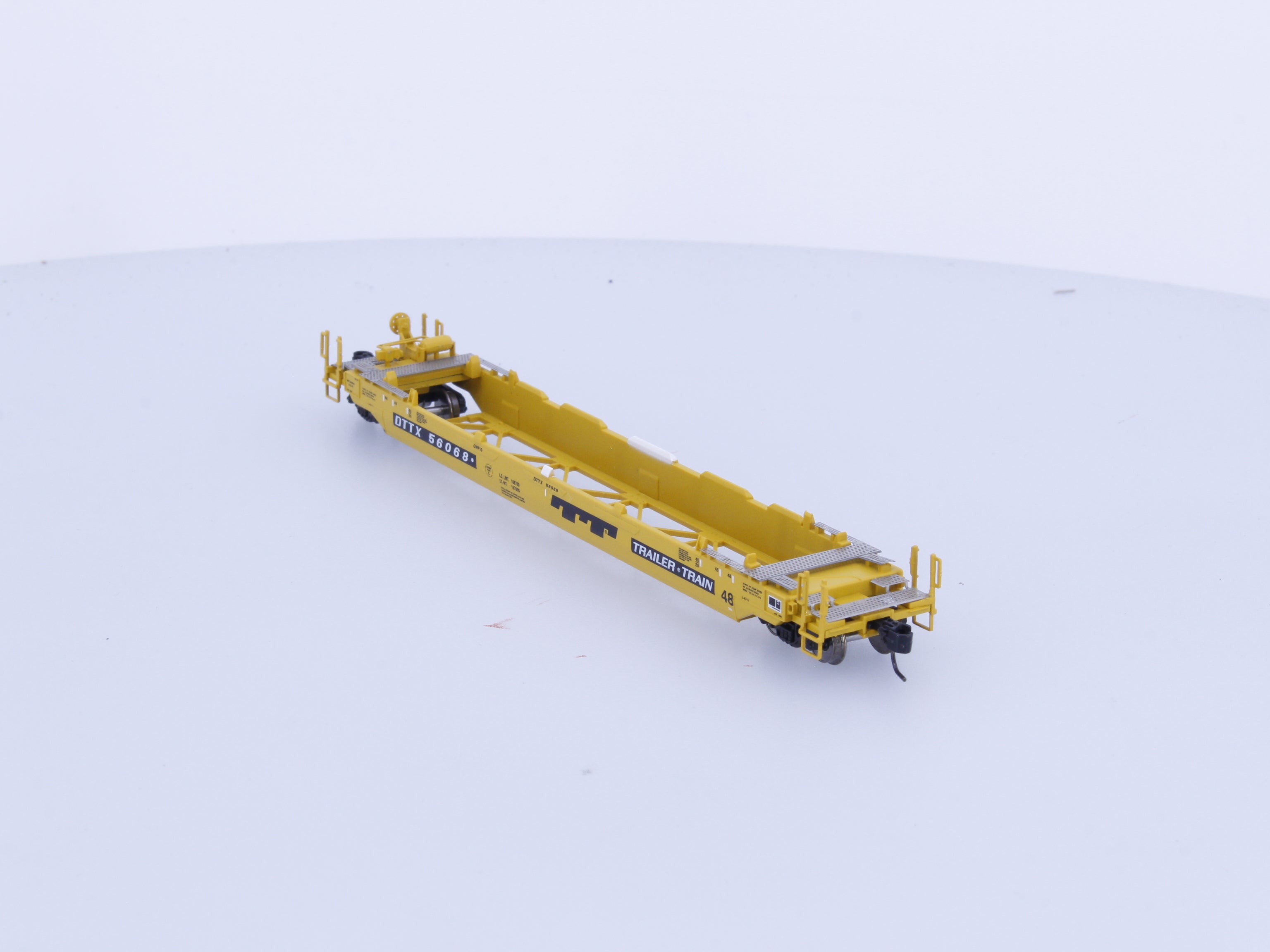 Athearn ATH3280 N 48' Husky Stack Well Car Trailer Train TTX Corp. (TTX) 56068