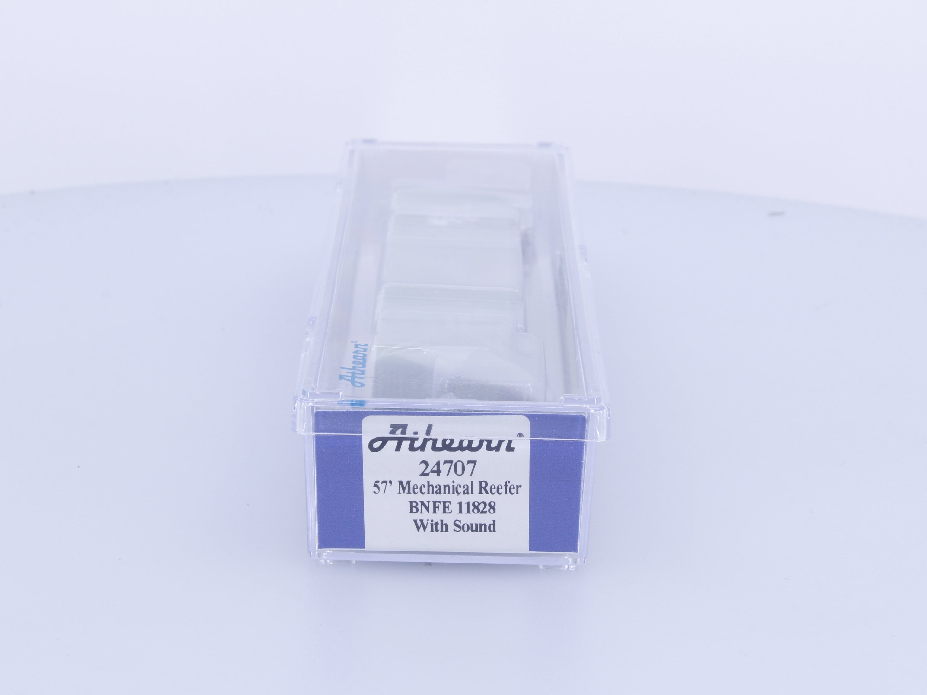 Athearn 24707 N 57' Mechanical Reefer with Sound Burlington Northern Fruit Express (BNFE) 11828