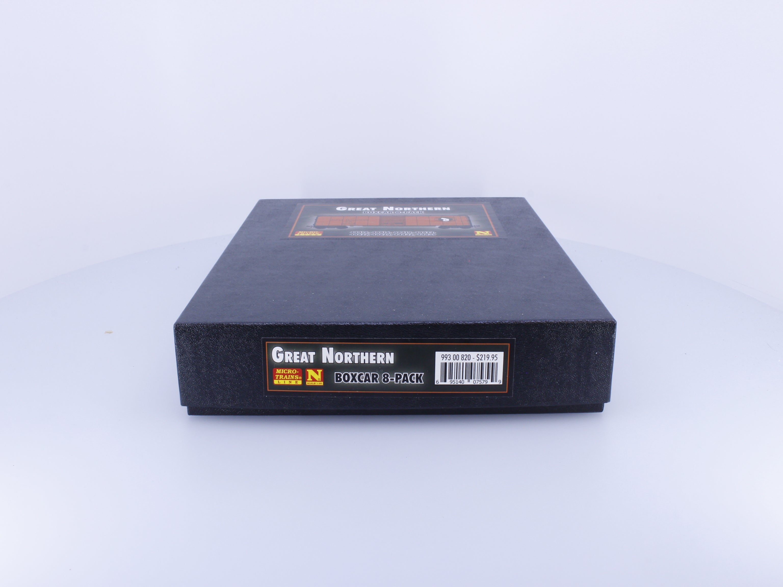 Micro Trains 99300820 N 8 Pack Of Box Cars Great Northern (GN) 44414-44439 (#1)