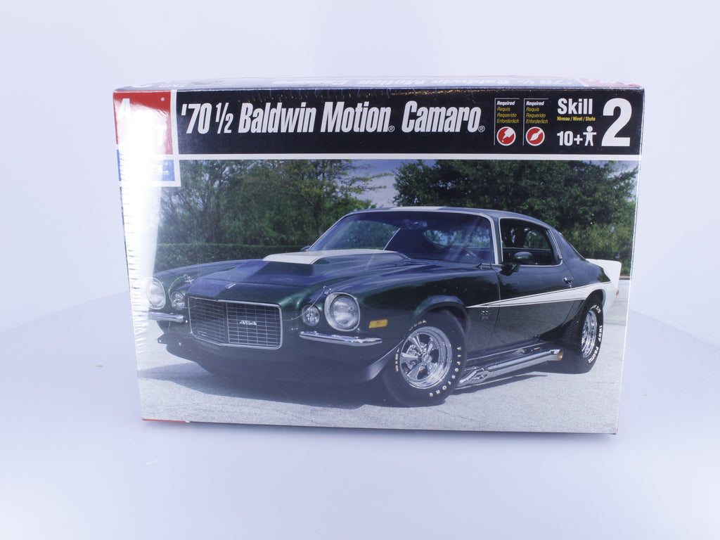 AMT 30085 G 1970 1/2 Baldwin Motion Chevrolet Camaro Plastic Model Kit 1/25