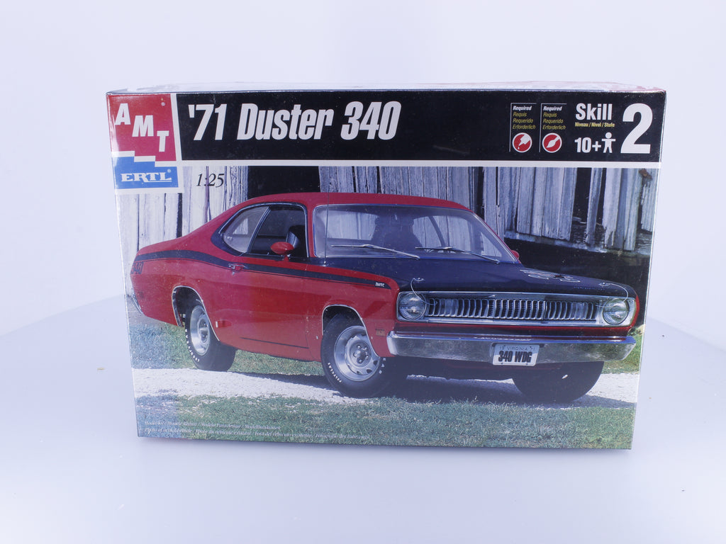 AMT 8437 G 1971 Dodge Duster 340 Plastic Model Kit 1/25