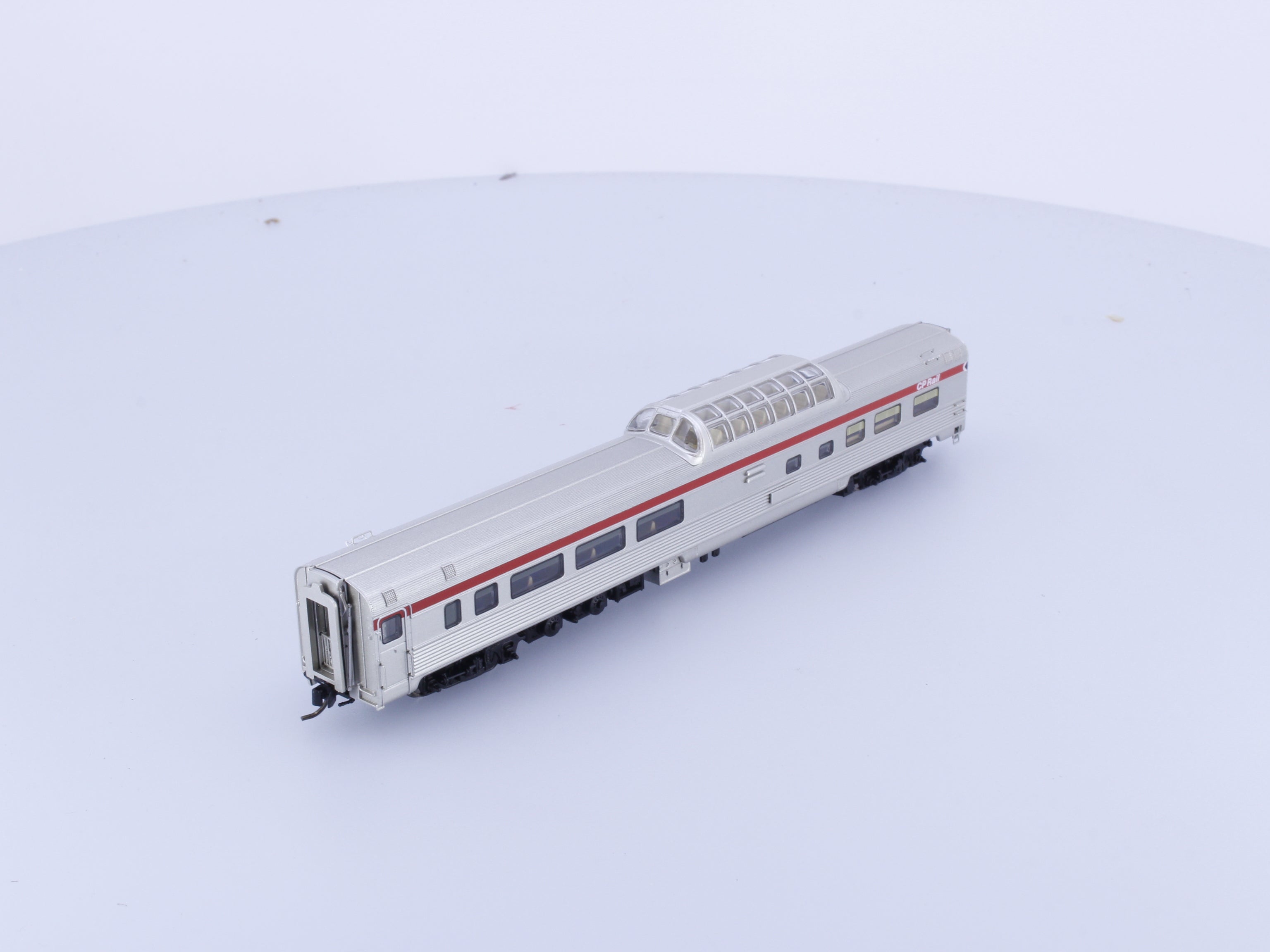 Rapido 550109 N Skyline Dome Coach Action Red #1 Canadian Pacific (CP)