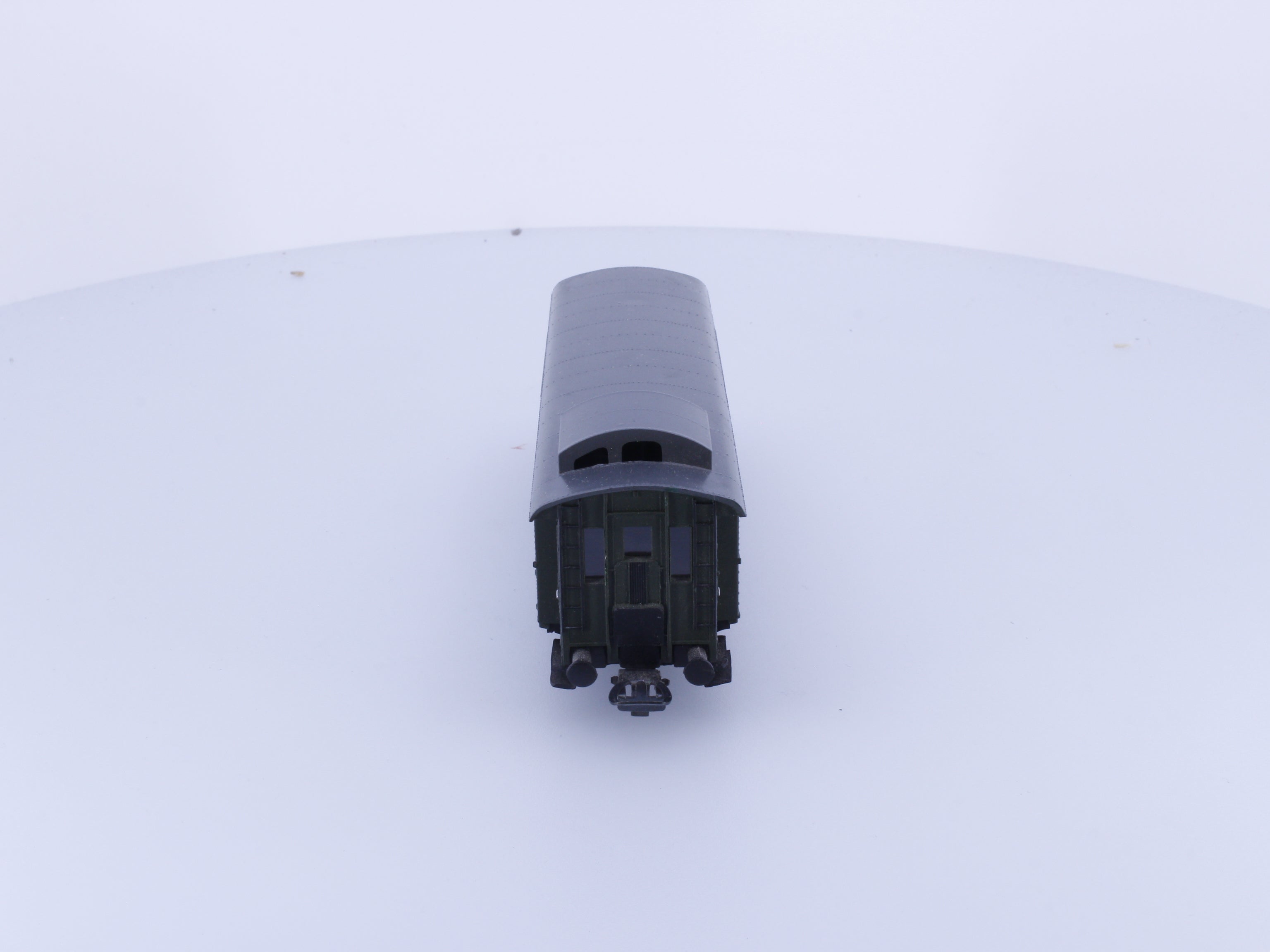 Herr 108-820 HO DR Baggage Car Gepackwagen