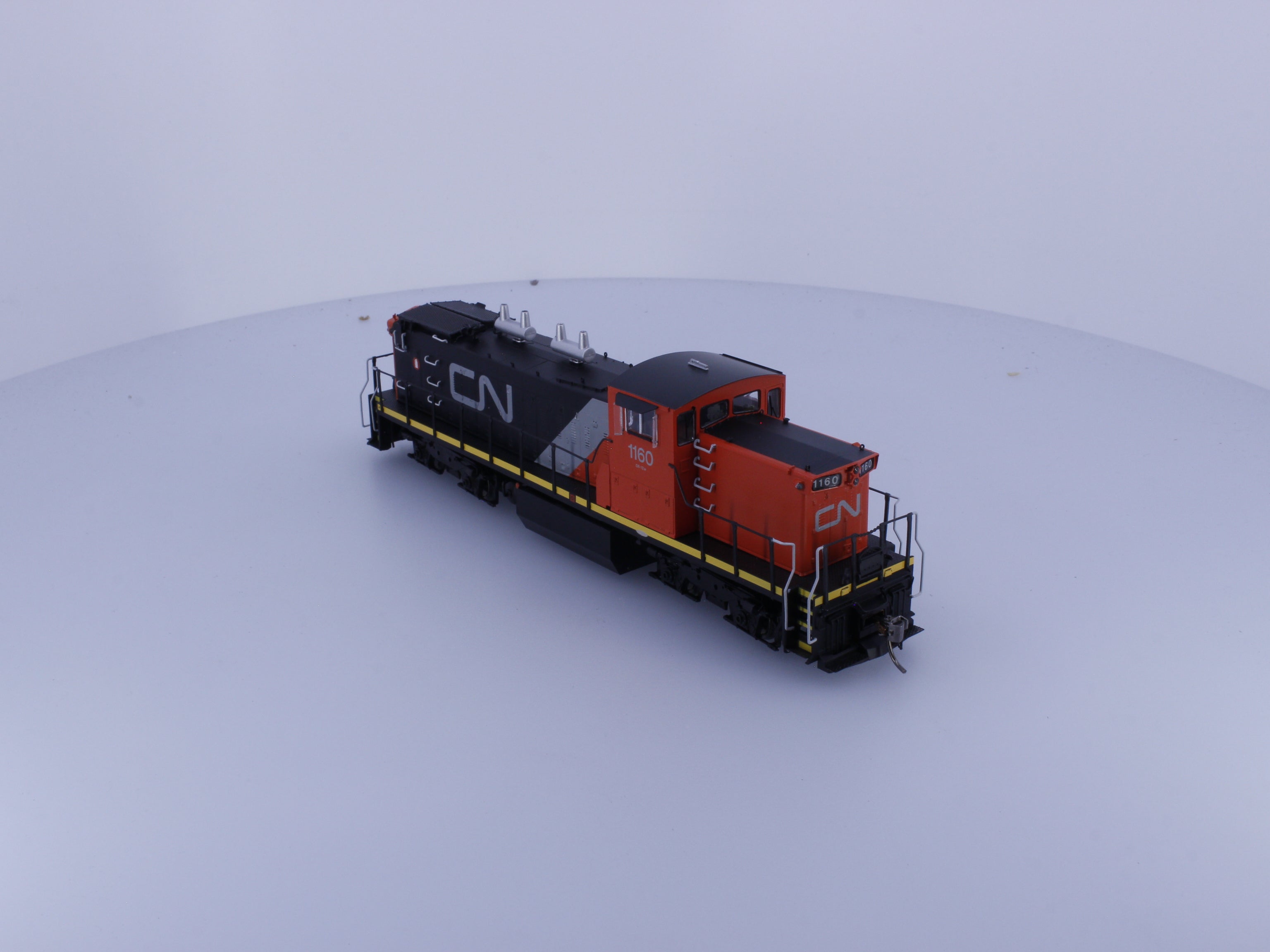 Rapido 10542 HO GMD-1 Diesel Locomotive Wet Noodle Scheme Canadian National (CN) 1160 DCC & Sound