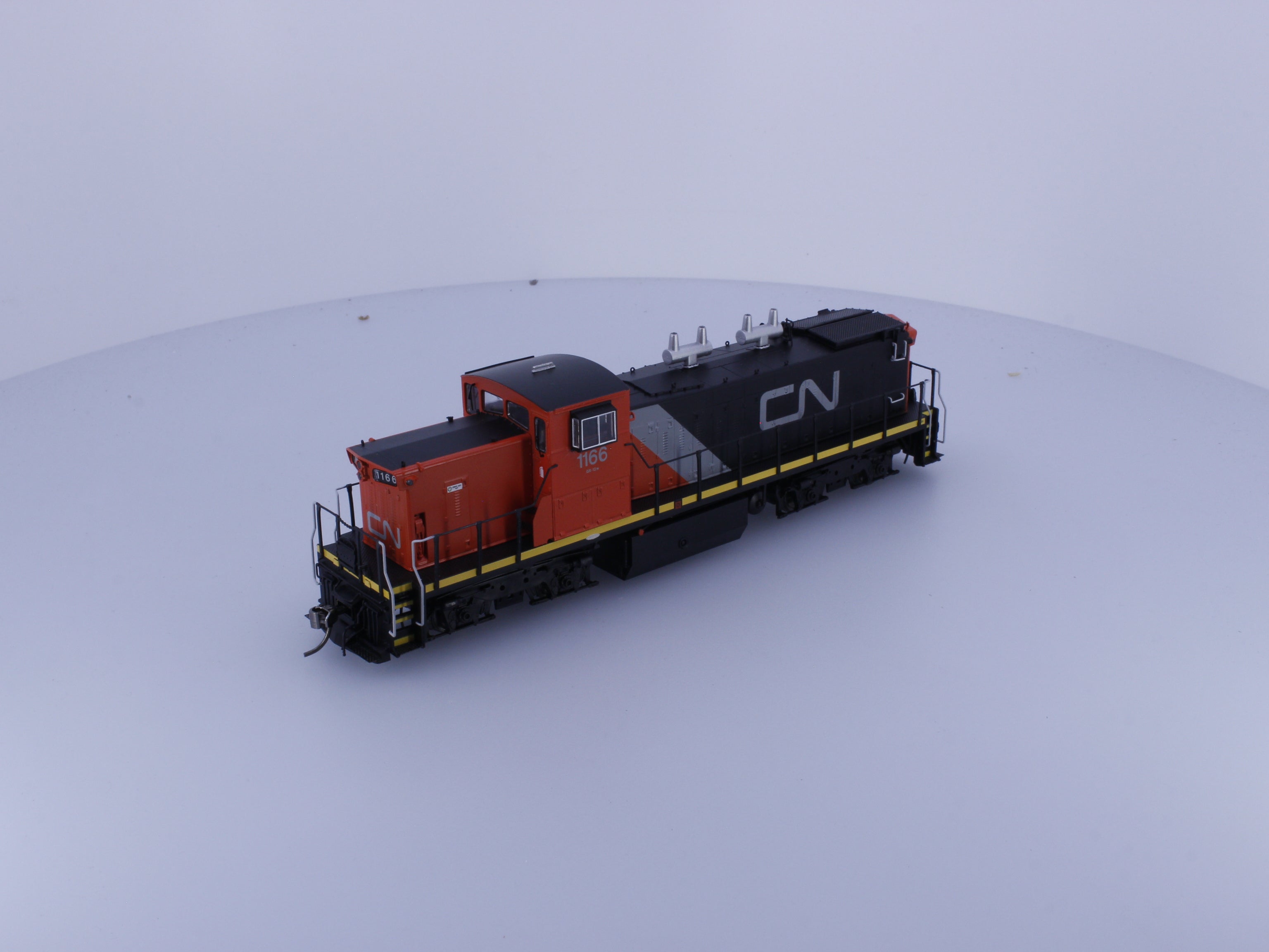 Rapido 10543 HO GMD-1 Diesel Locomotive Wet Noodle Scheme Canadian National (CN) 1166 DCC & Sound