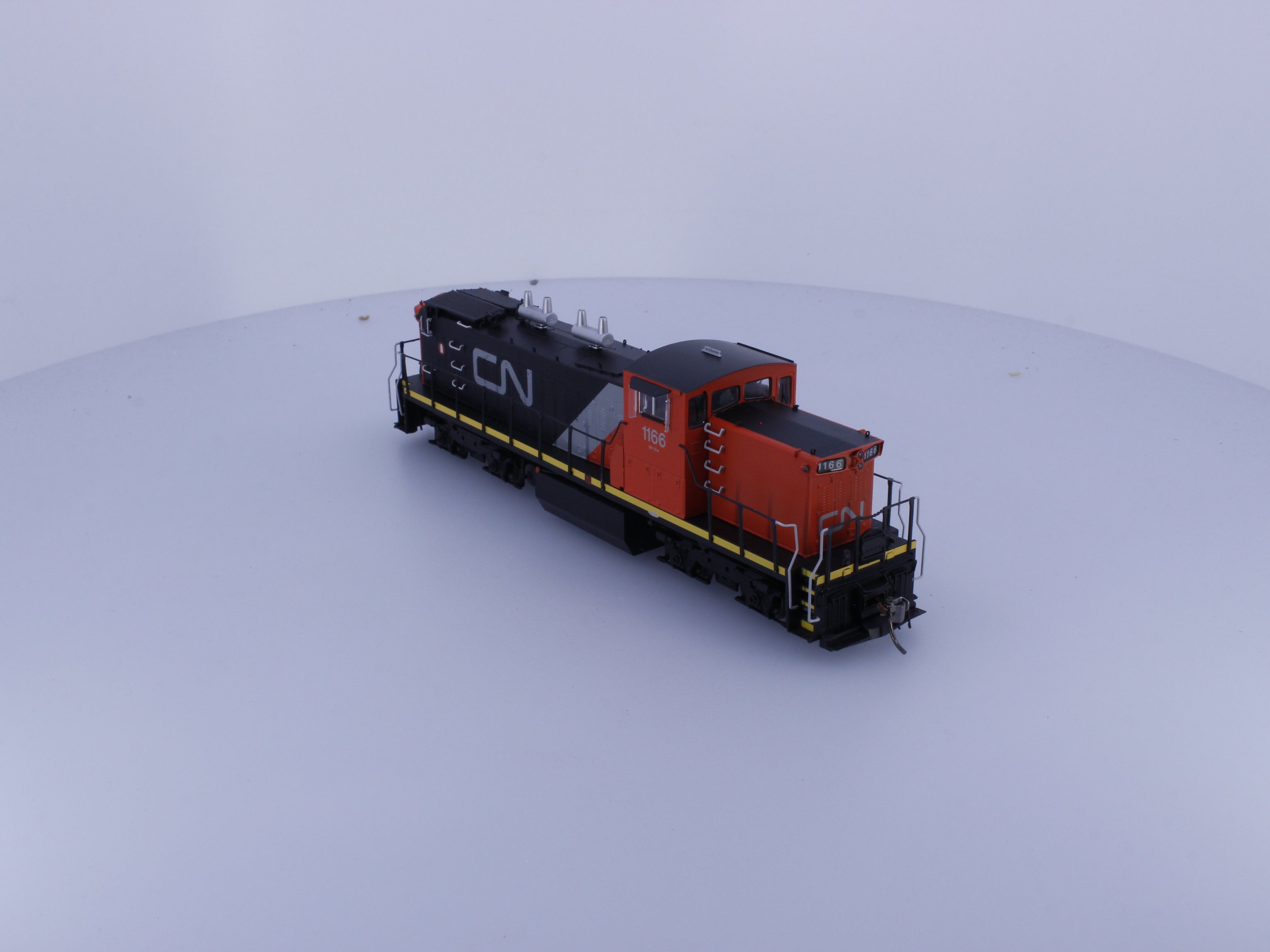 Rapido 10543 HO GMD-1 Diesel Locomotive Wet Noodle Scheme Canadian National (CN) 1166 DCC & Sound