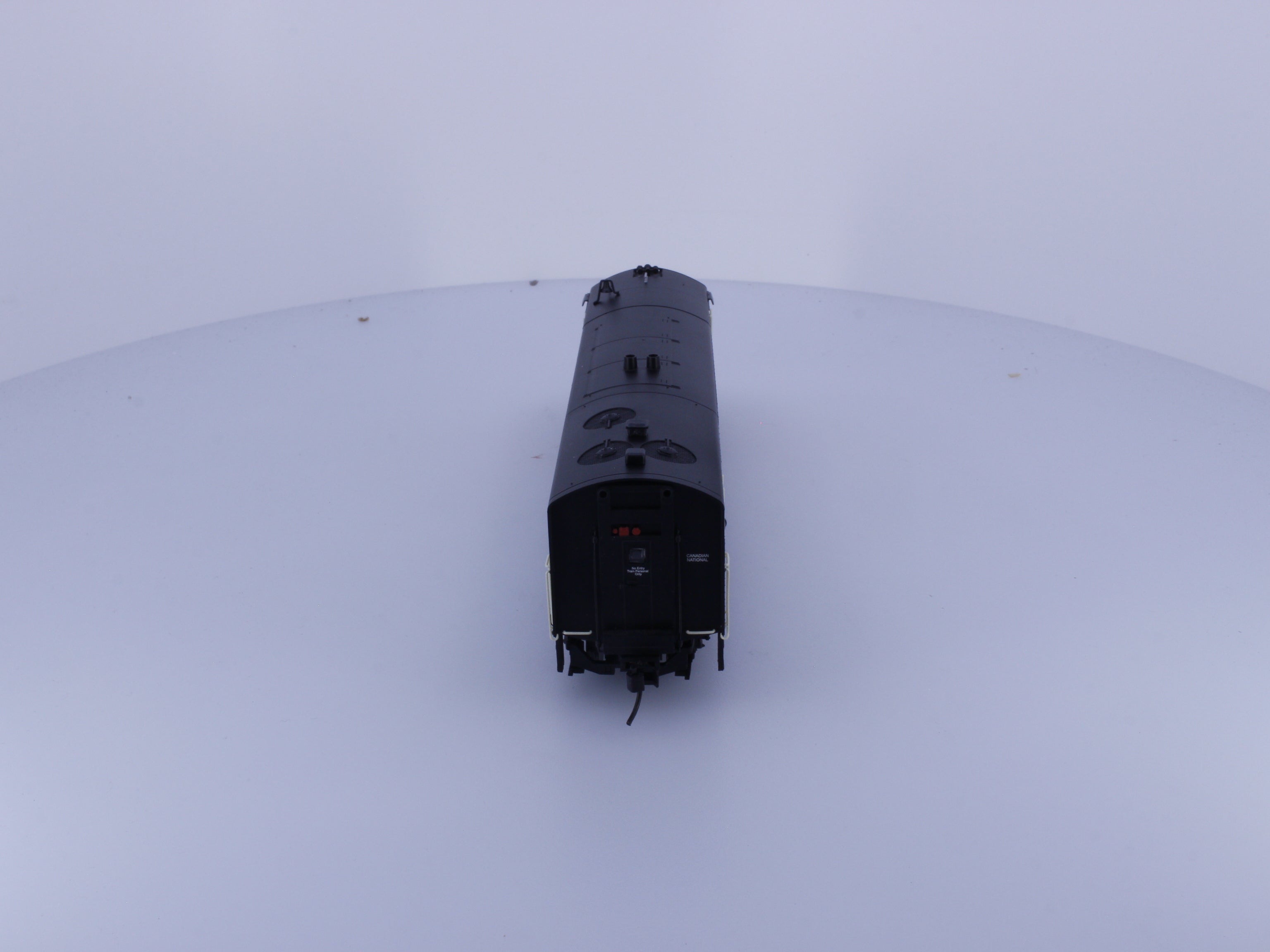 Trueline Trains 500072 HO C-Liner 5-Axle Diesel Locomotive Stripes Scheme Canadian National (CN) 6702 DCC & Sound