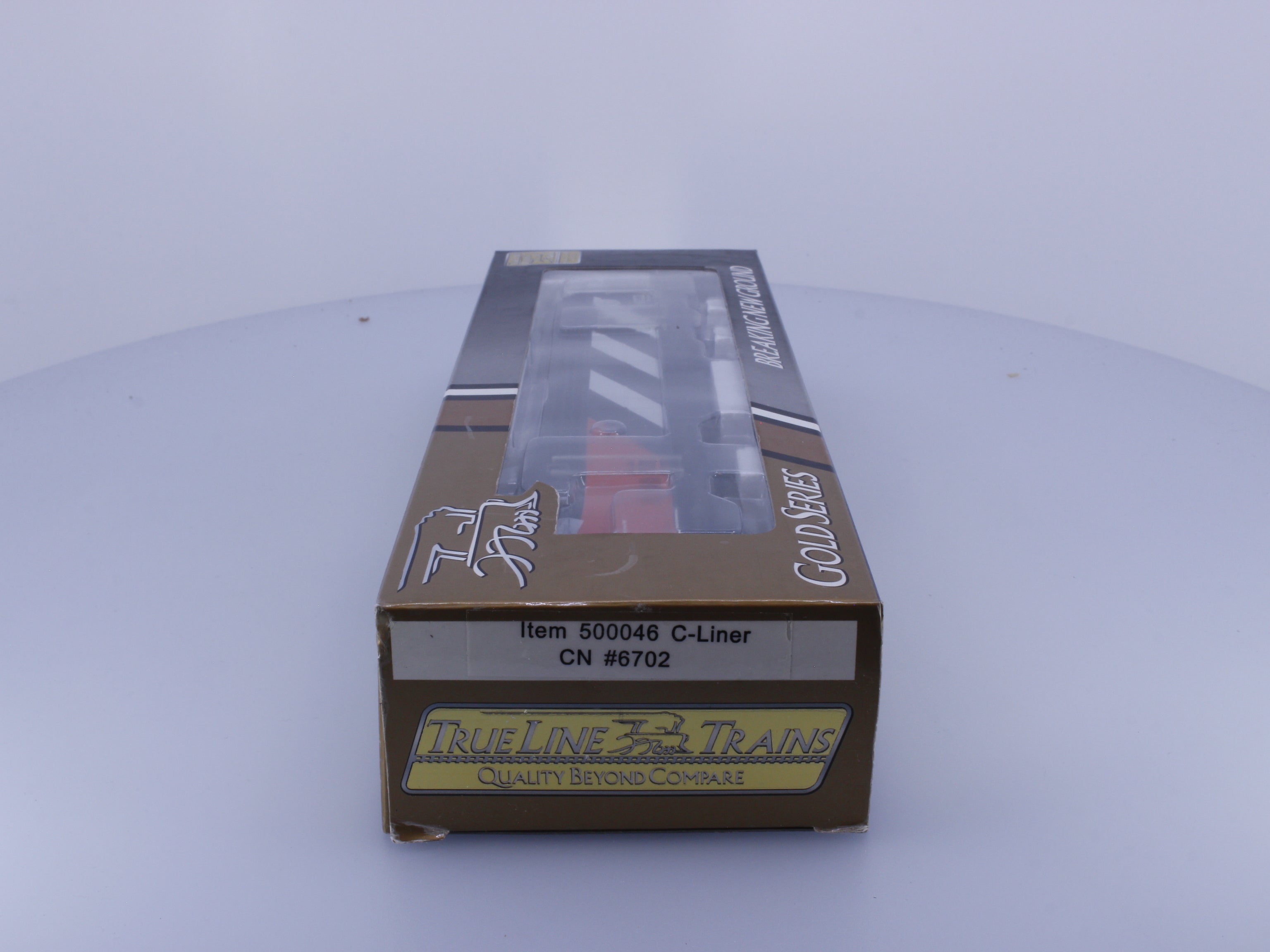 Trueline Trains 500046 HO C-Liner 5-Axle Diesel Locomotive Stripes Scheme Canadian National (CN) 6702 Analog DC