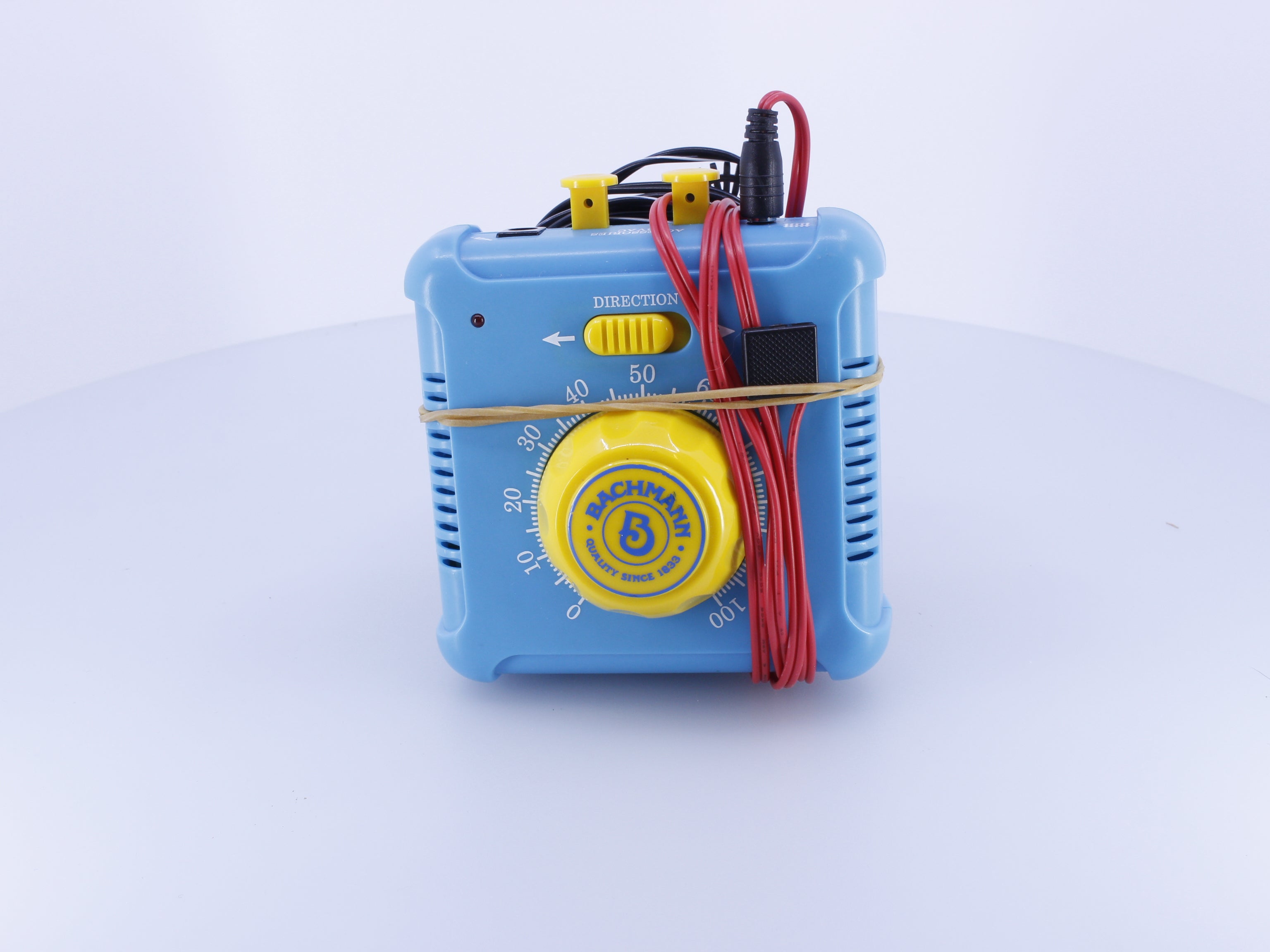 Bachmann 46604A HO DC Controller with 16V Power Supply