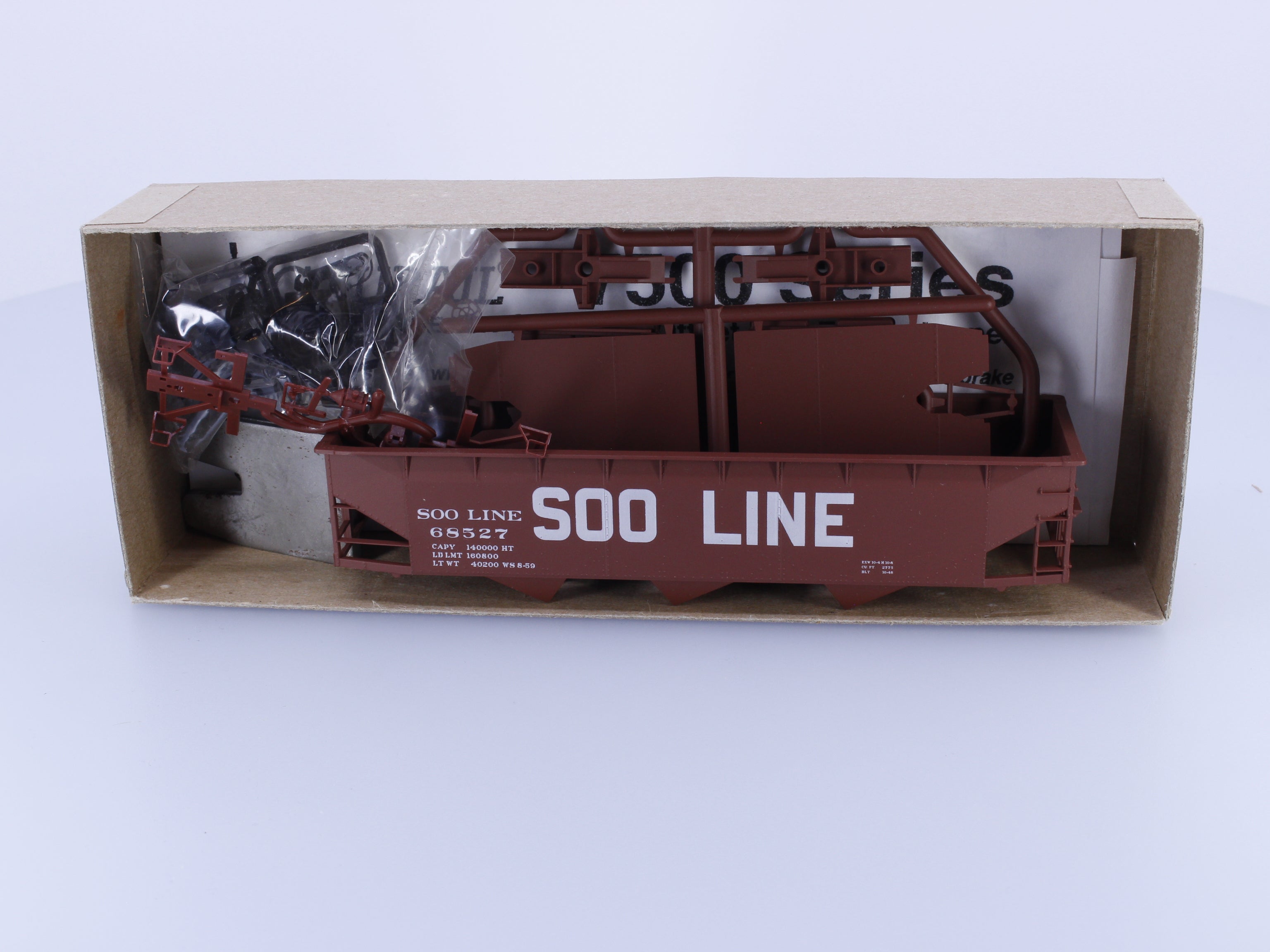 Accurail 7506 HO AAR Triple Hopper Kit Soo Line (SOO) 68527