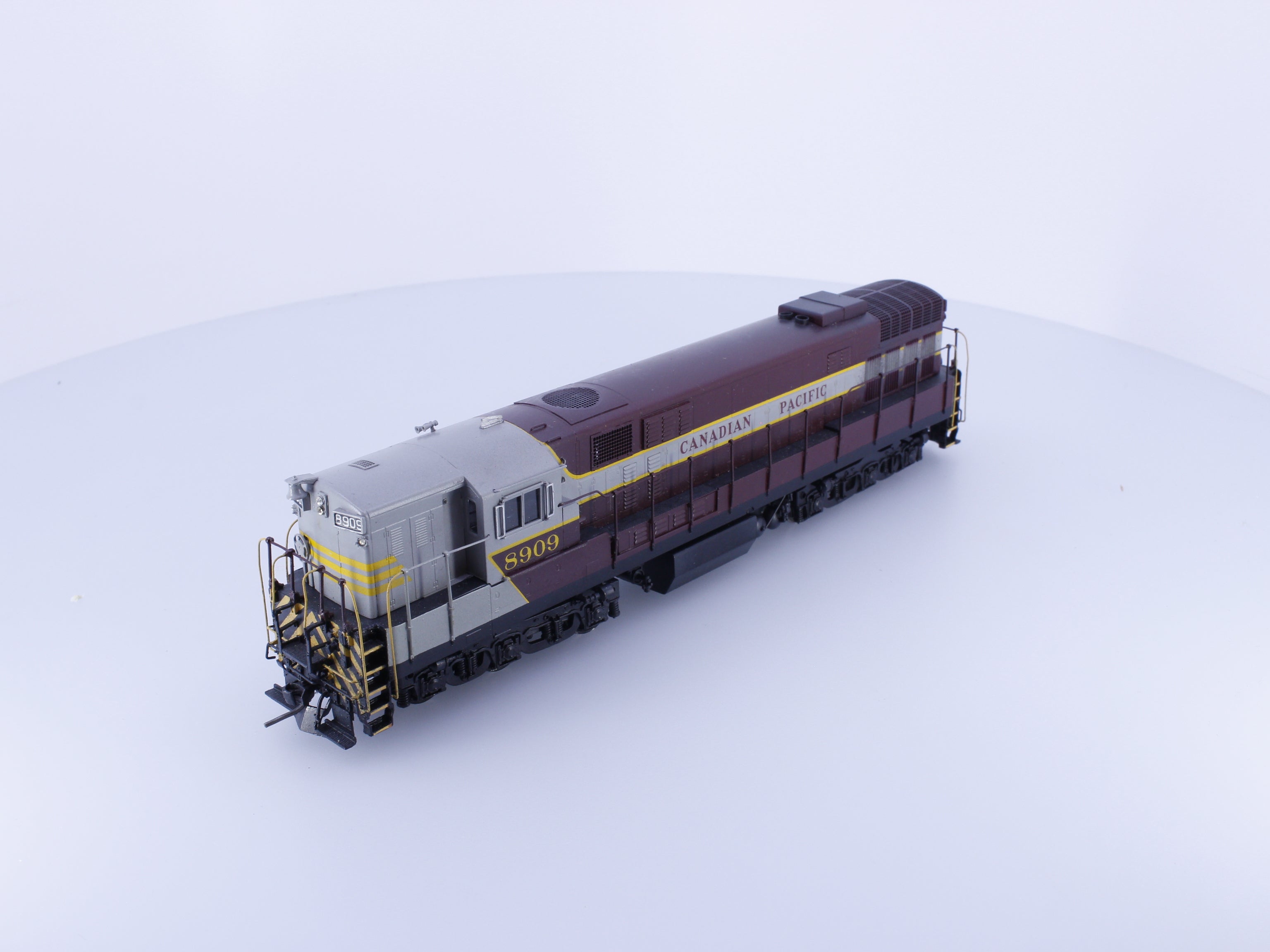 Van Hobbies CPTM HO Brass Train Master Diesel Locomotive Canadian Pacific (CP) Analog DC (#2)