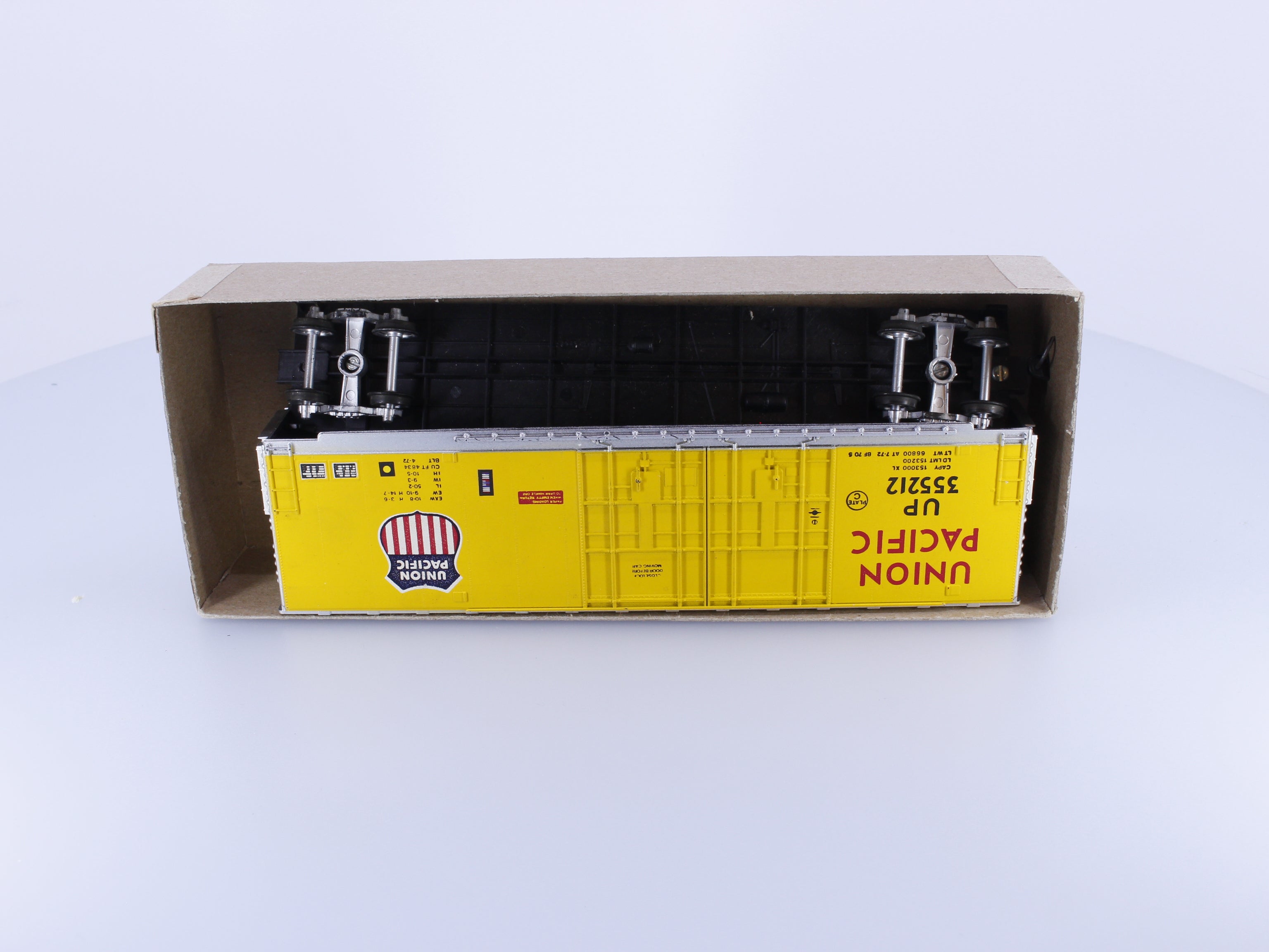 Accurail 355212 HO 50' Box Car Kit Union Pacific (UP) 355212
