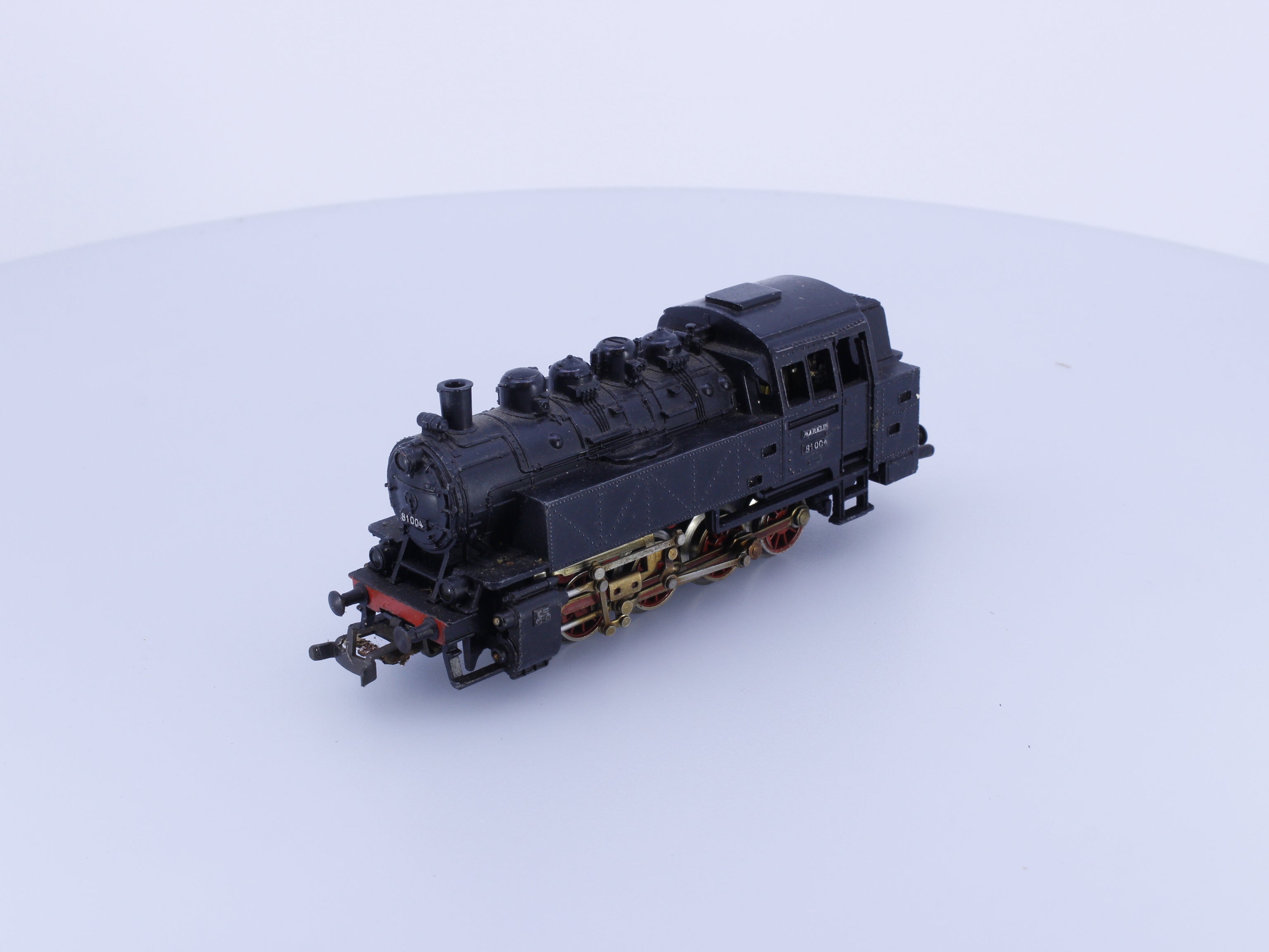 Marklin 3031 HO DB BR81 0-8-0 Steam Locomotive 81004 Analog AC