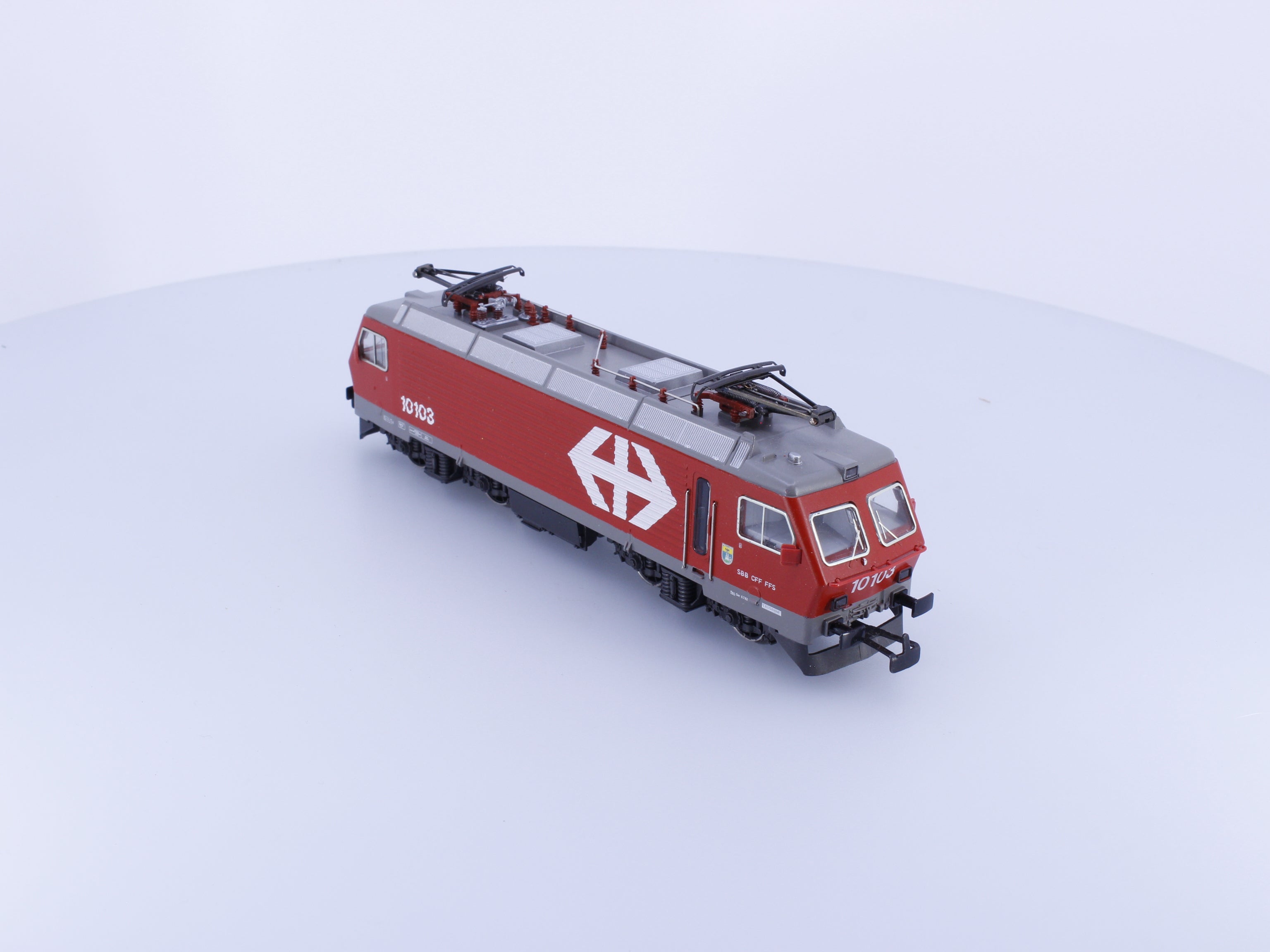 Marklin 3328 HO SBB-CFF-FFS Re 4/4 Electric Locomotive 10103 Analog AC