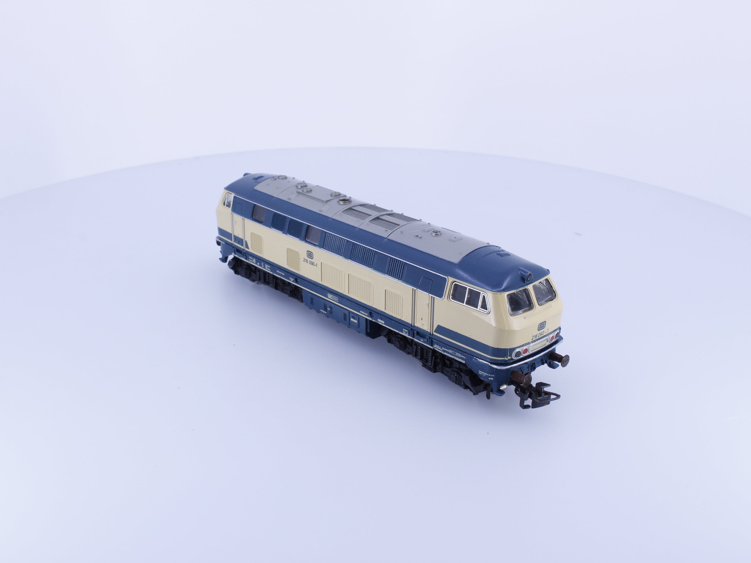 Marklin 3074 HO DB Br216 Diesel Locomotive 216090-1 Analog AC