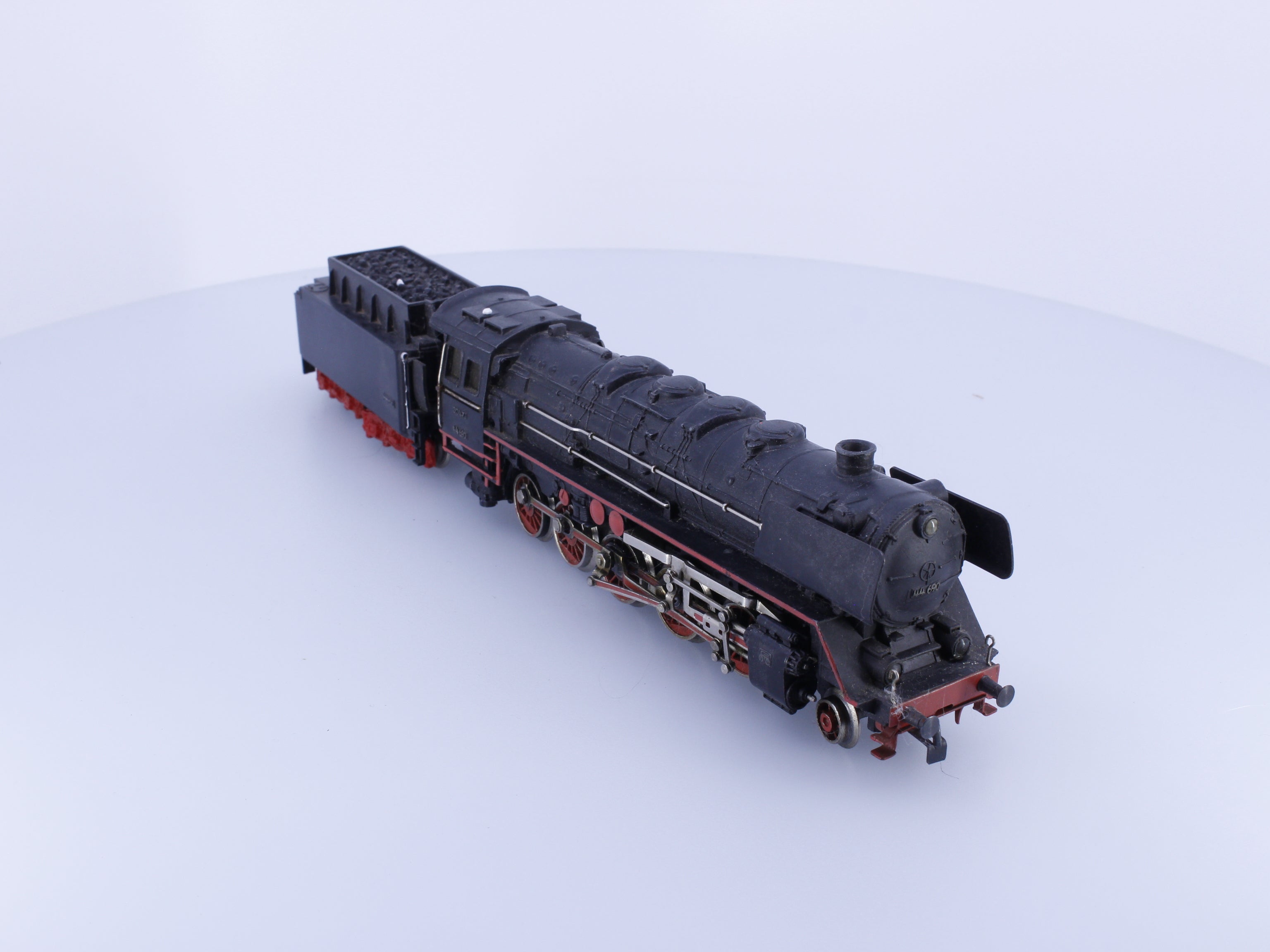 Marklin 3047 HO DB BR44 2-10-0 Steam Locomotive 44690 Analog AC
