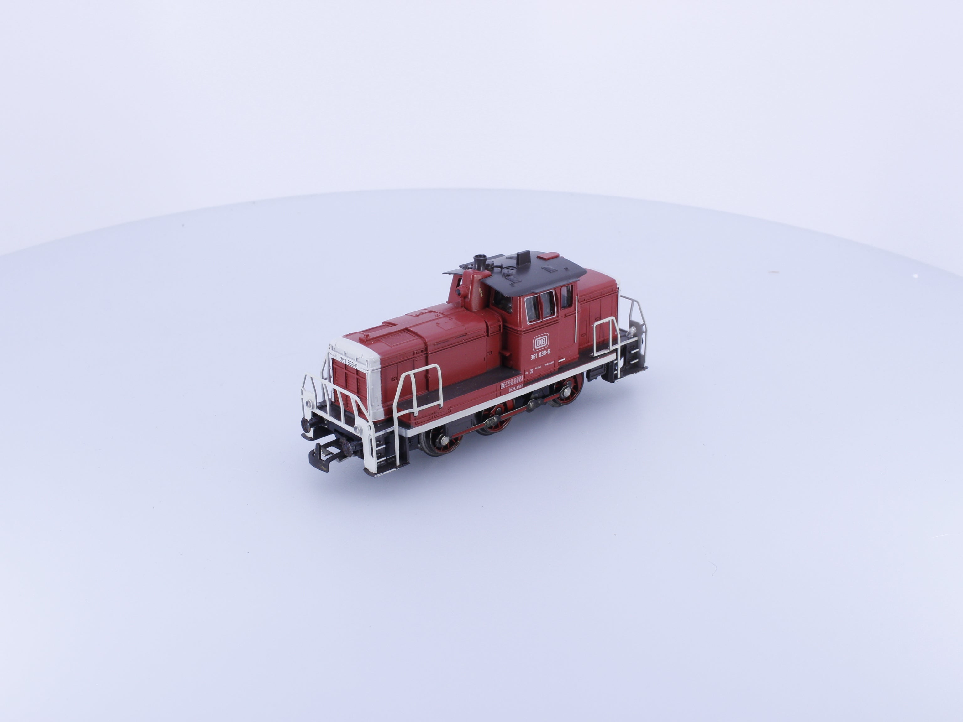 Marklin 3131 HO DB BR361 Diesel Locomotive 361838-6 Analog AC