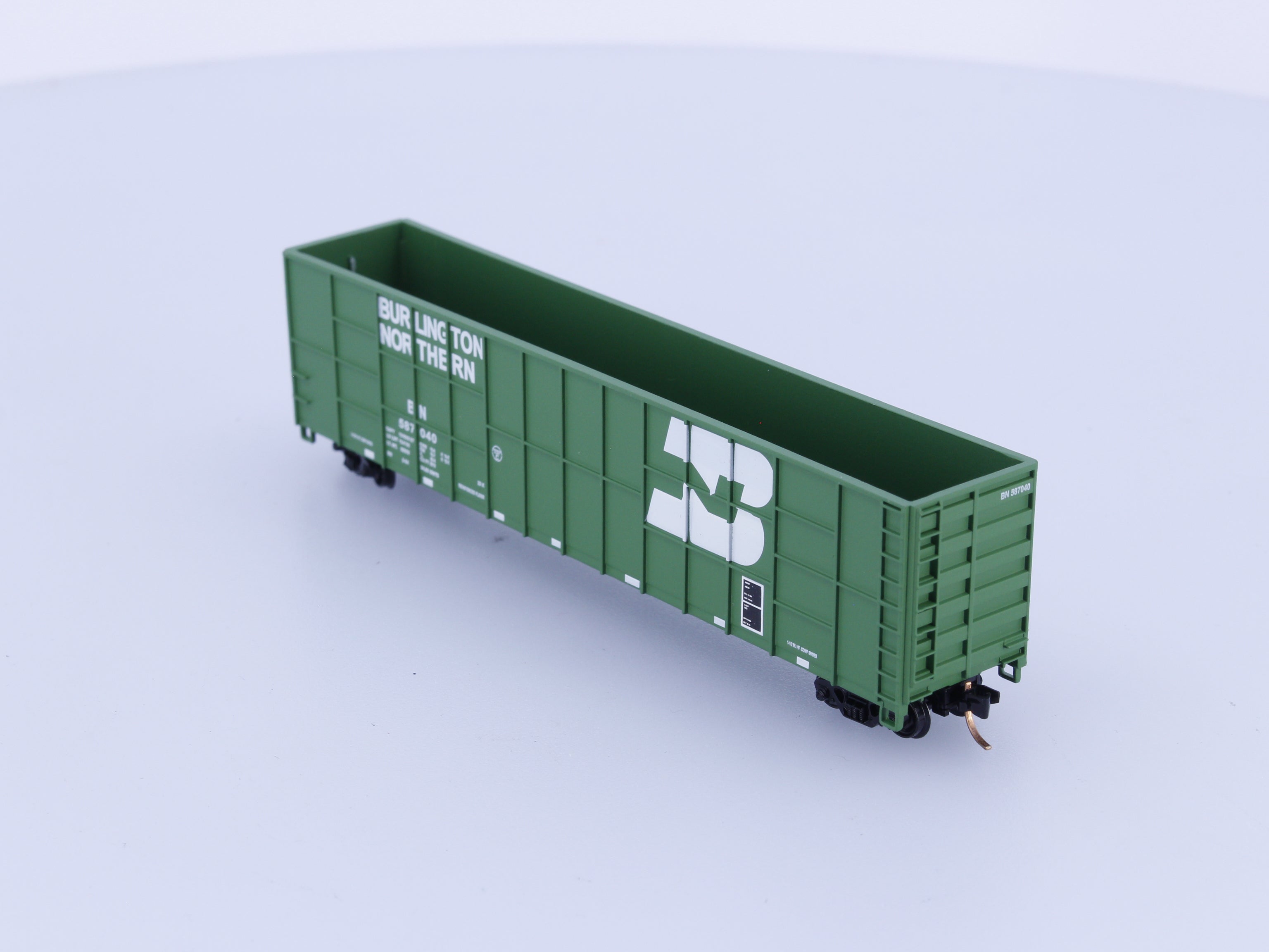 Deluxe Innovations 160506 N Shallow Rib Woodchip Car Burlington Northern (BN) 587040