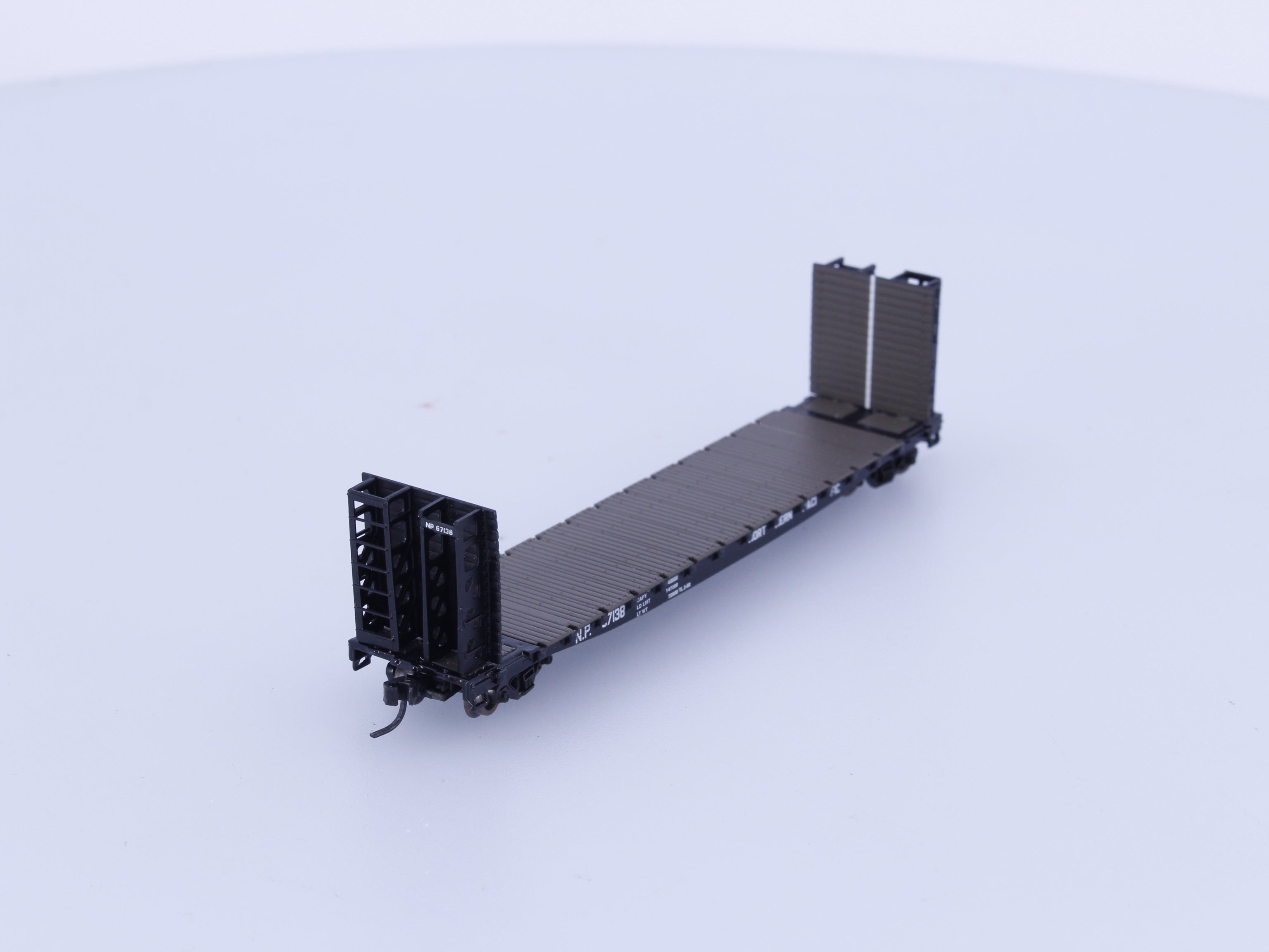 Athearn 10877 N 53' Bulkhead Flat Northern Pacific (NP) 67138