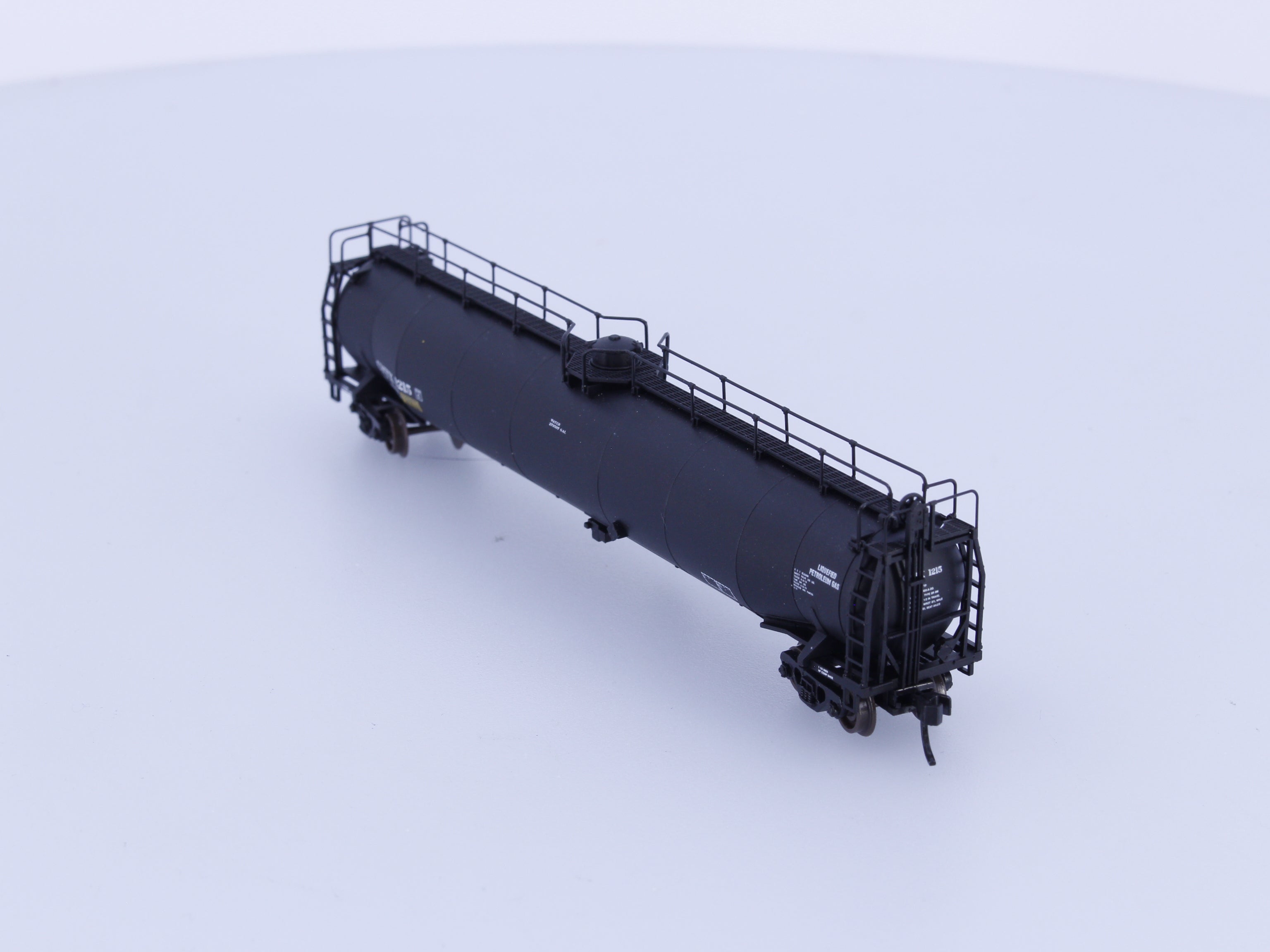 Atlas 37111 N 33000 Gallon Tank Car CNTX 1215
