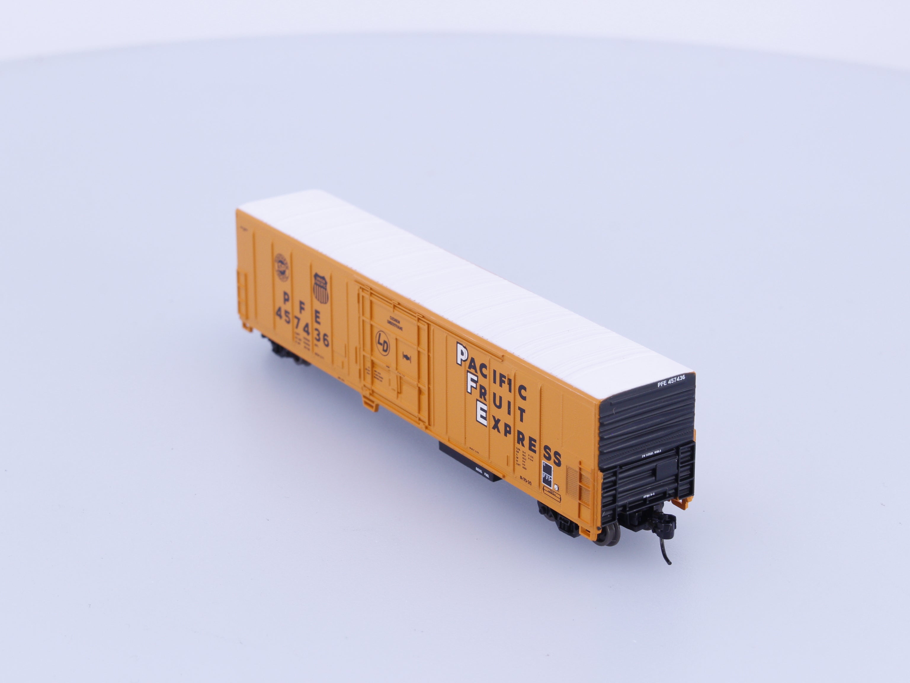 Athearn 17454 N 57' Mechanical Refrigerator Car Pacific Fruit Express (PFE) 457436