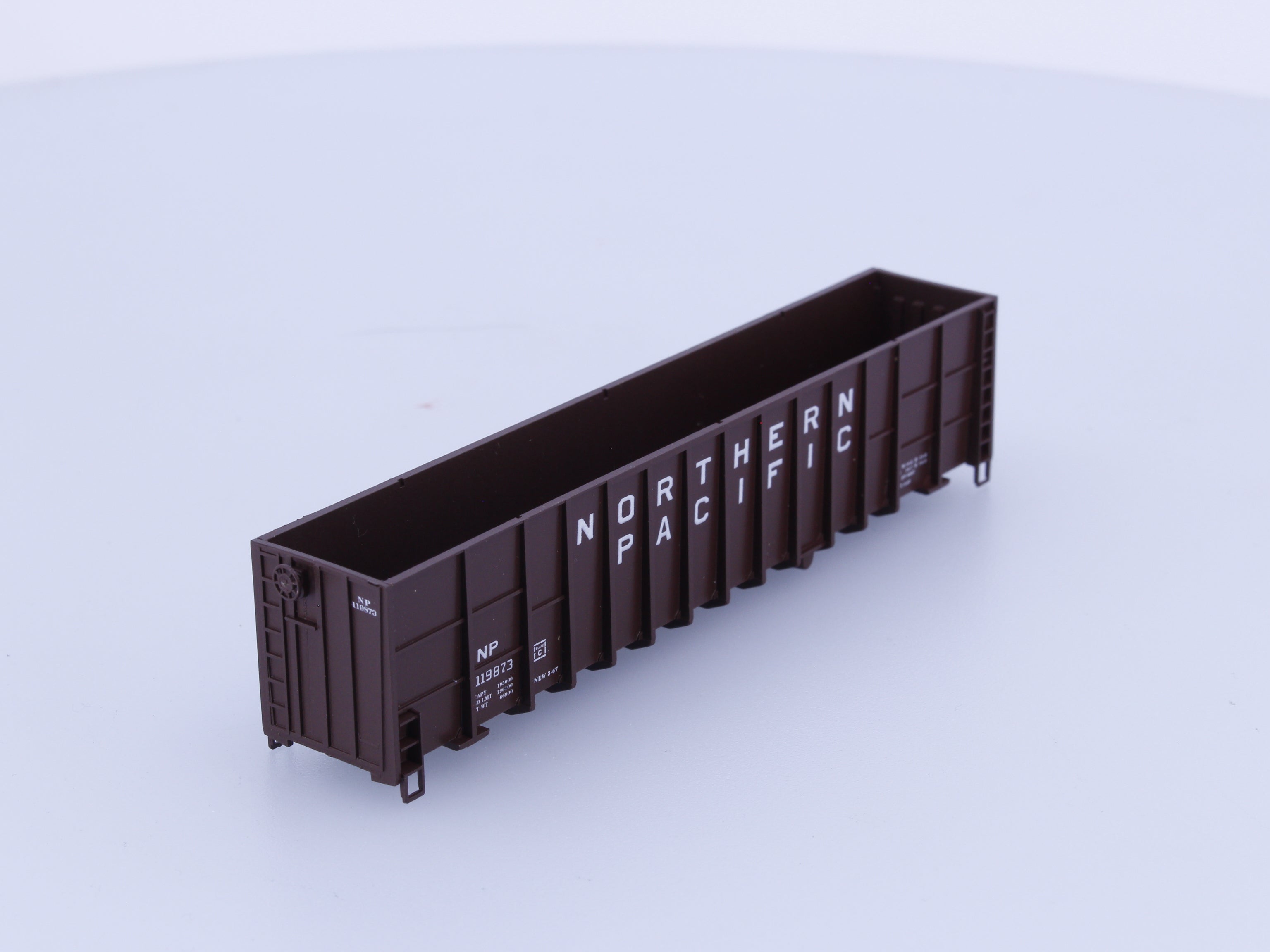 Deluxe Innovations 10510 N 100T Wood Chip Car no Trucks Northern Pacific (NP) 119873