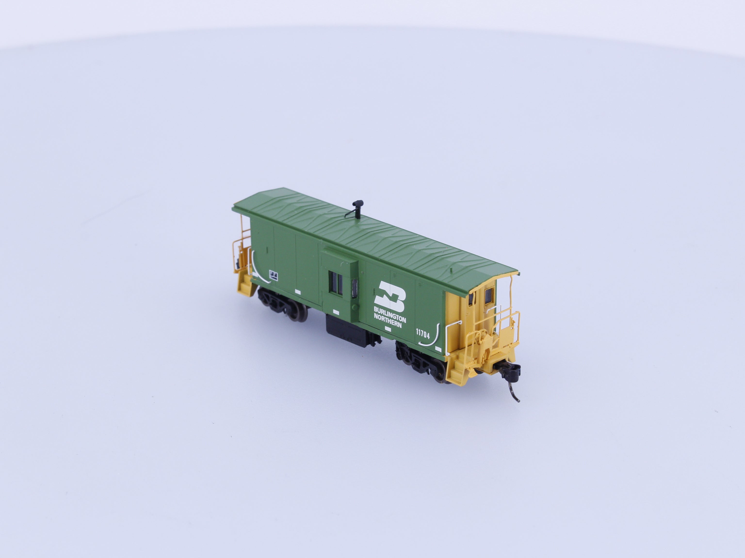 Athearn 23252 N Bay Window Caboose Burlington Northern (BN) 11704