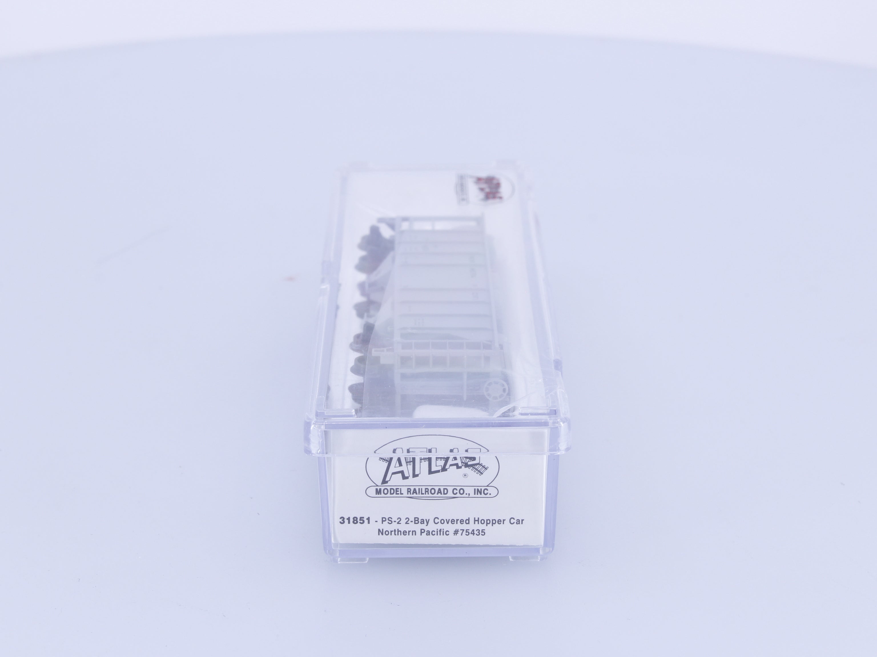 Atlas 31851 N PS-2 2 Bay 2 Bay Covered Hopper Car Northern Pacific (NP) 75435