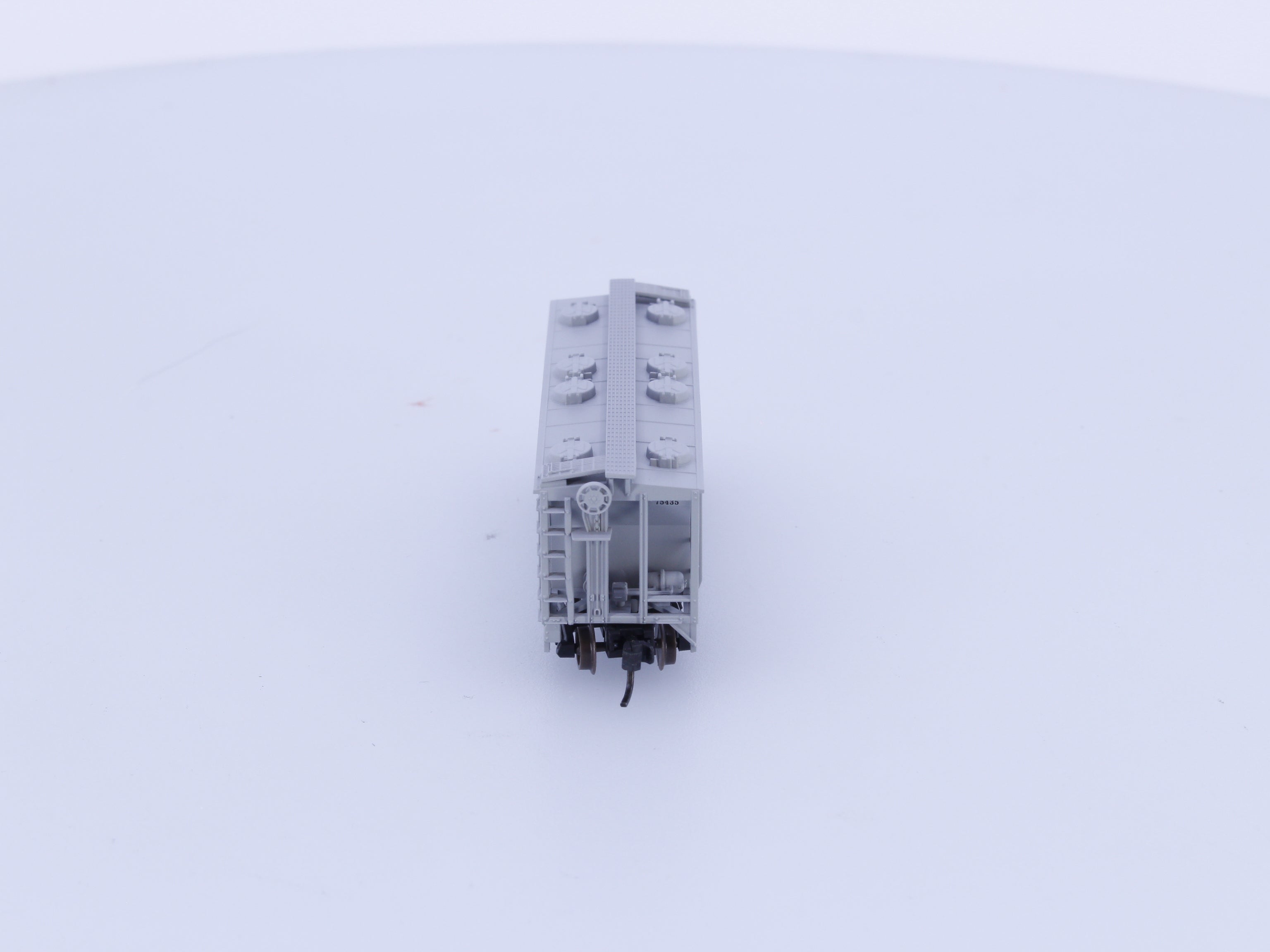 Atlas 31851 N PS-2 2 Bay 2 Bay Covered Hopper Car Northern Pacific (NP) 75435