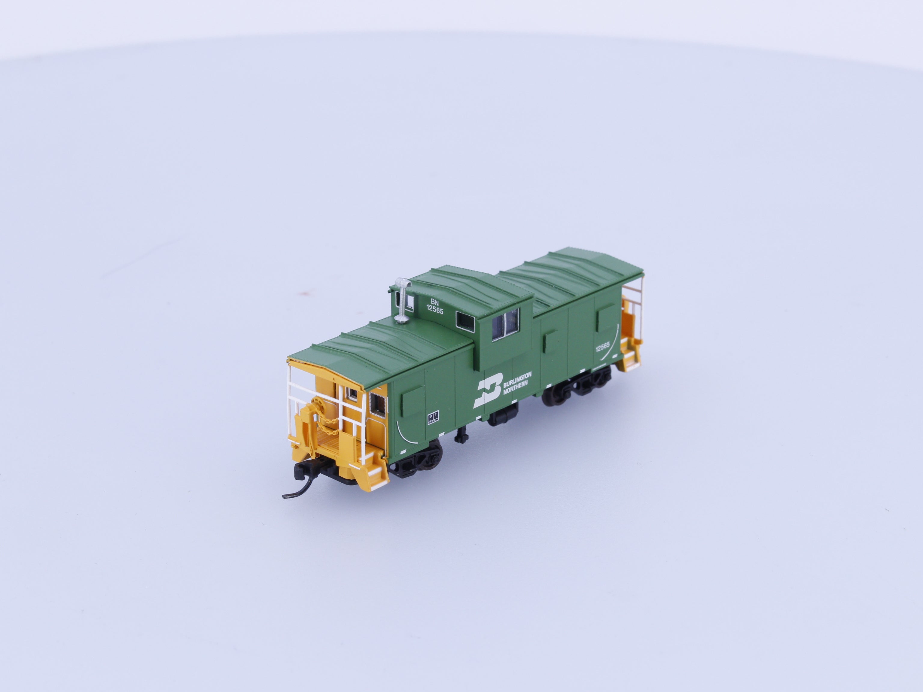 Atlas 50003142 N Extended Vision Caboose Burlington Northern (BN) 12565