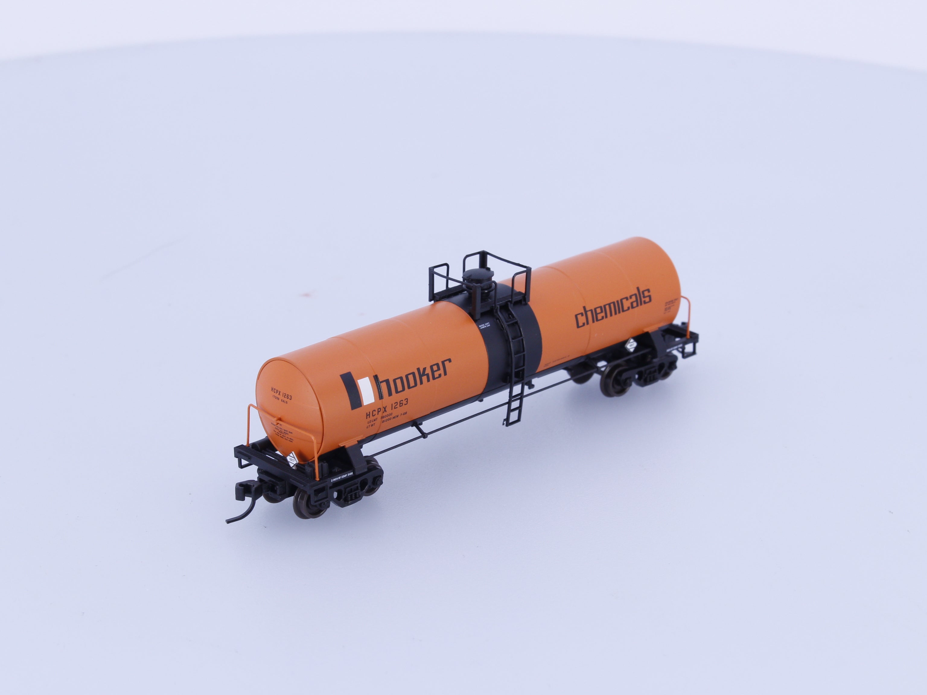 Atlas 40555 N 17360 Gallon Tank Car Hooker Chemicals 1263